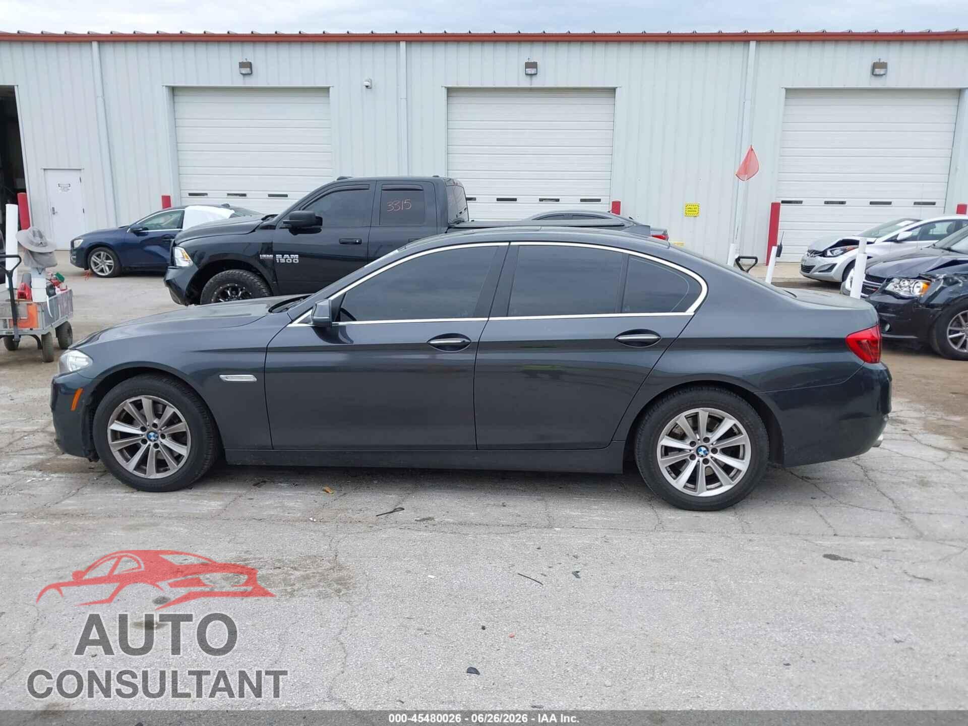 BMW 528I 2015 - WBA5A7C52FD624707