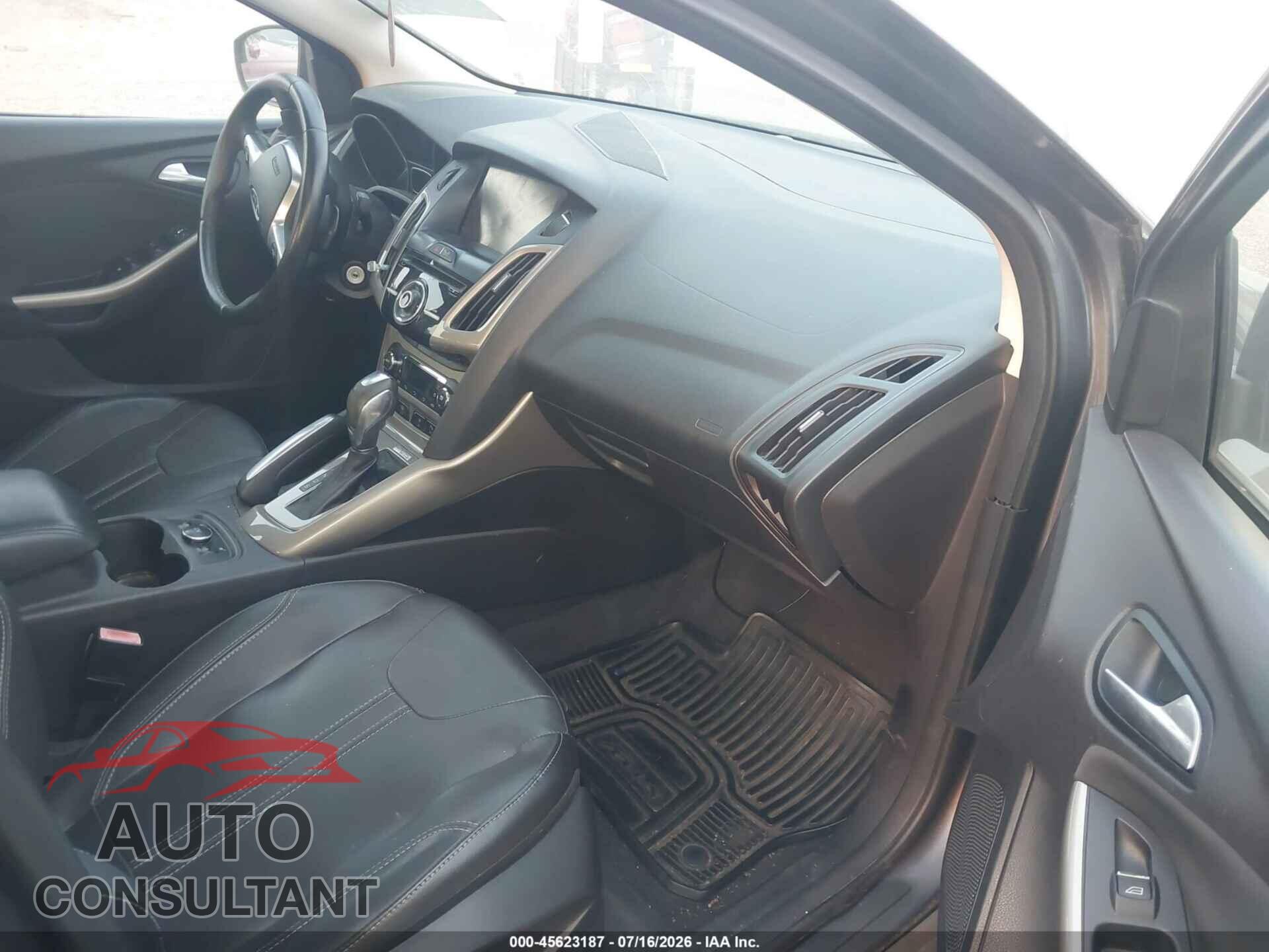 FORD FOCUS 2012 - 1FAHP3H20CL463142