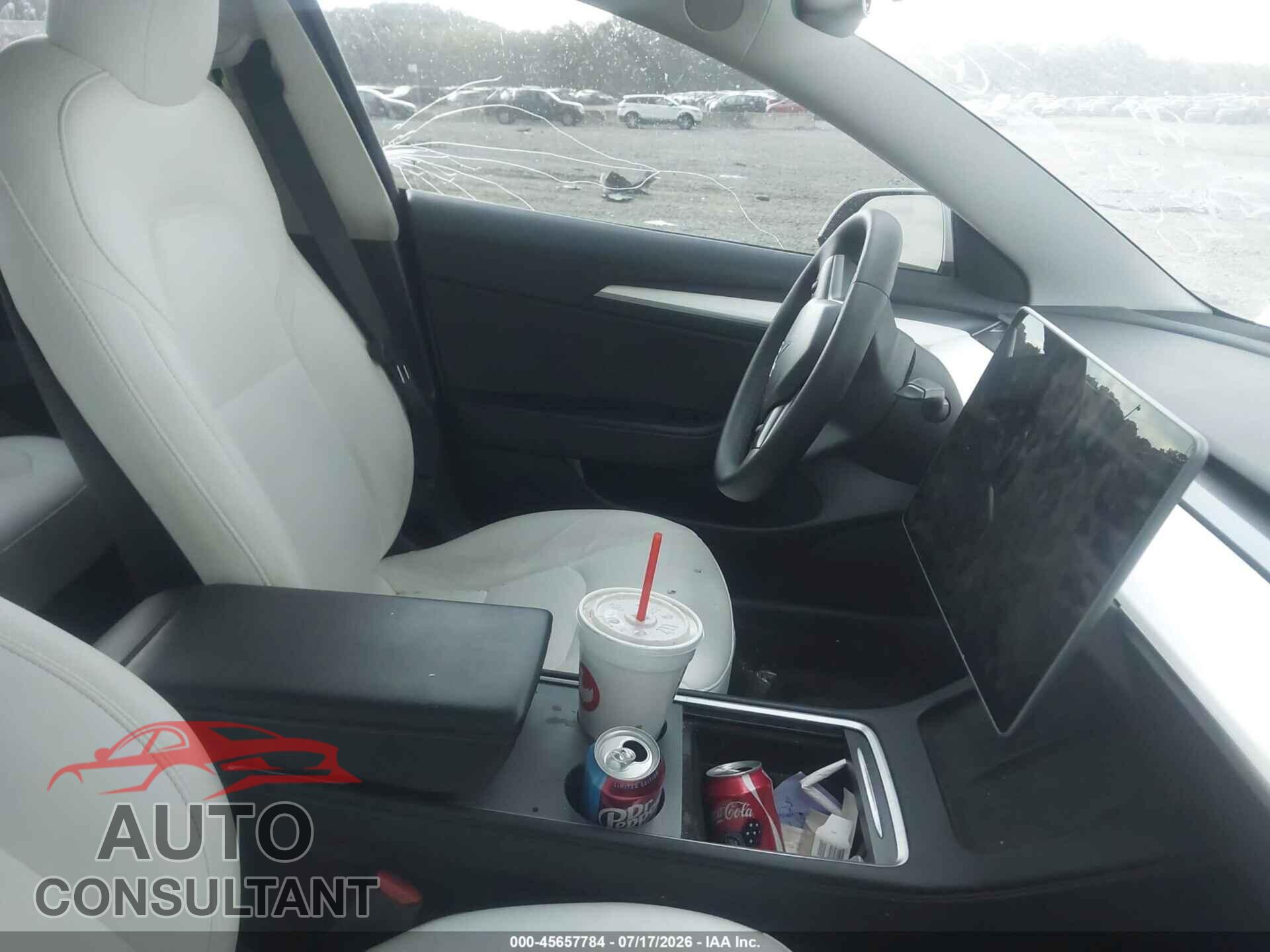 TESLA MODEL 3 2023 - 5YJ3E1EAXPF424433