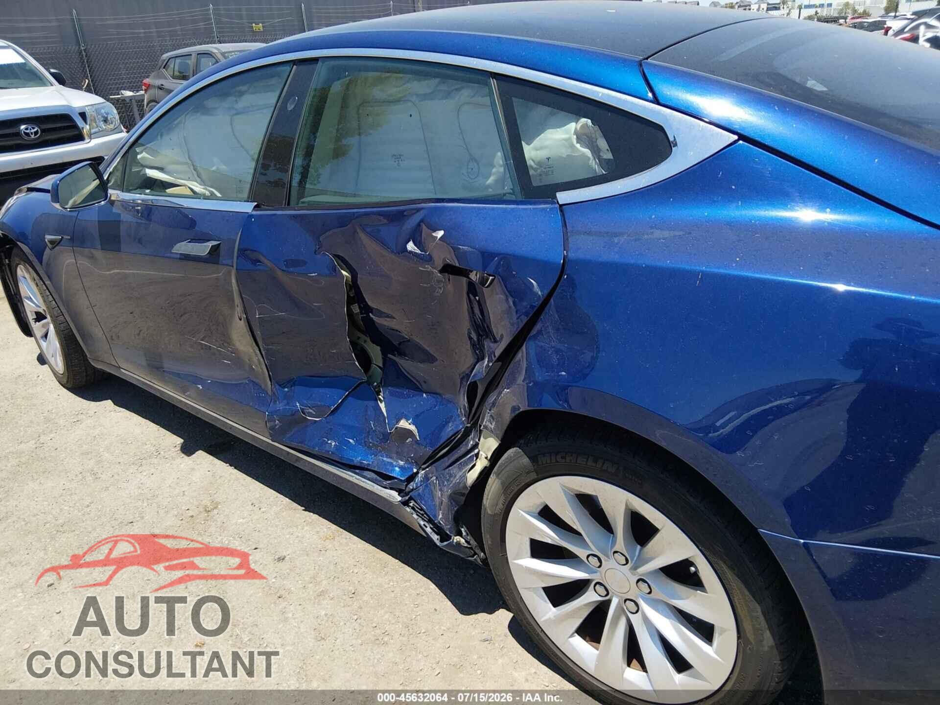 TESLA MODEL S 2018 - 5YJSA1E26JF295646