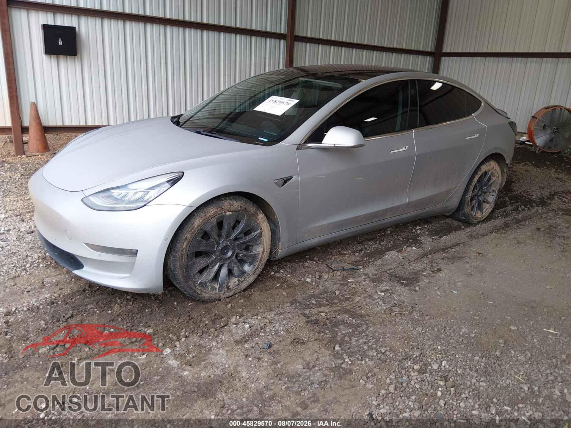 TESLA MODEL 3 2018 - 5YJ3E1EB2JF065157