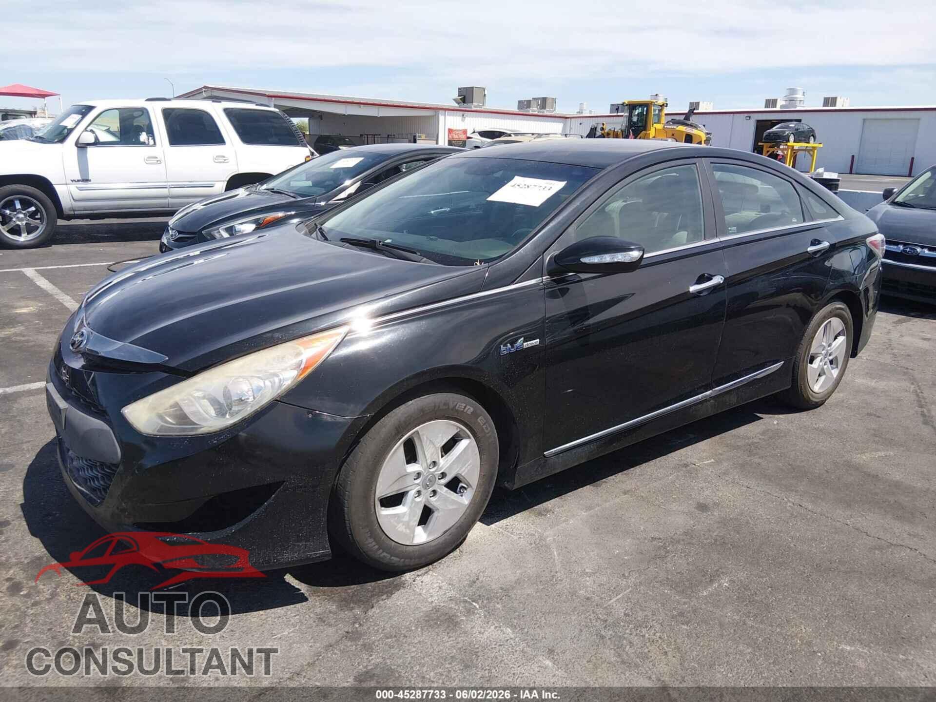 HYUNDAI SONATA HYBRID 2012 - KMHEC4A49CA036124