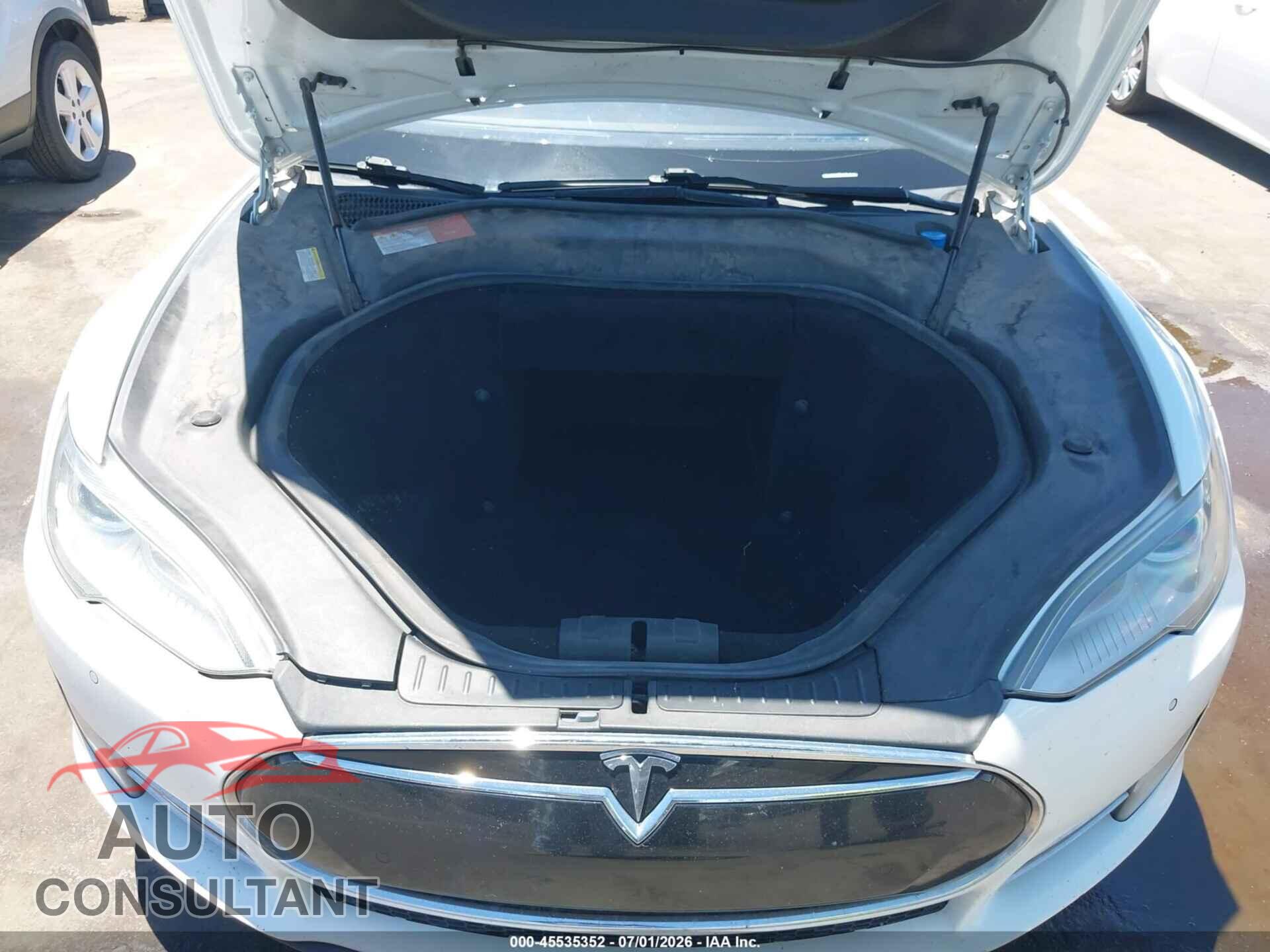 TESLA MODEL S 2014 - 5YJSA1H12EFP50520