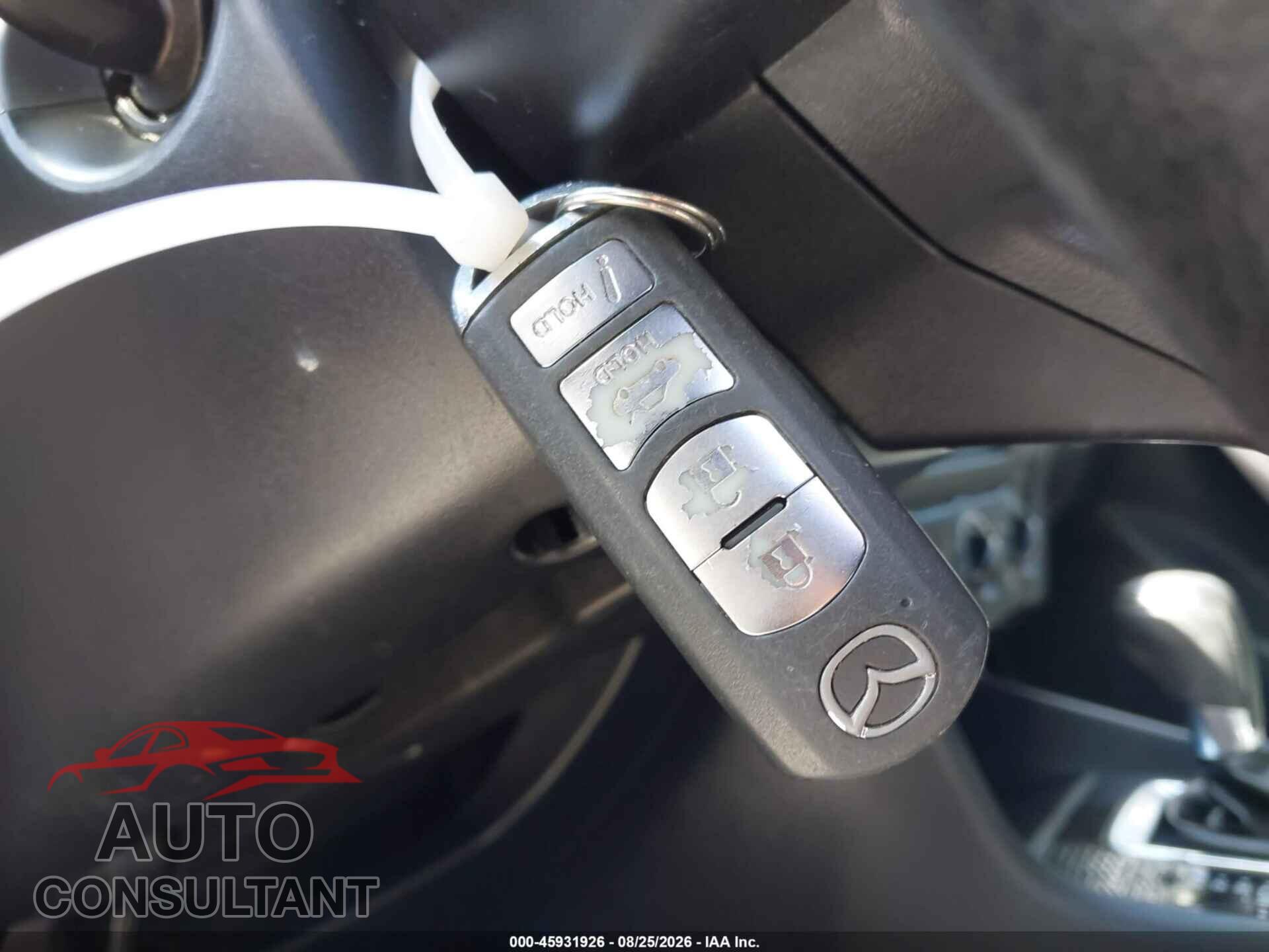 MAZDA MAZDA3 2017 - 3MZBN1U77HM107091