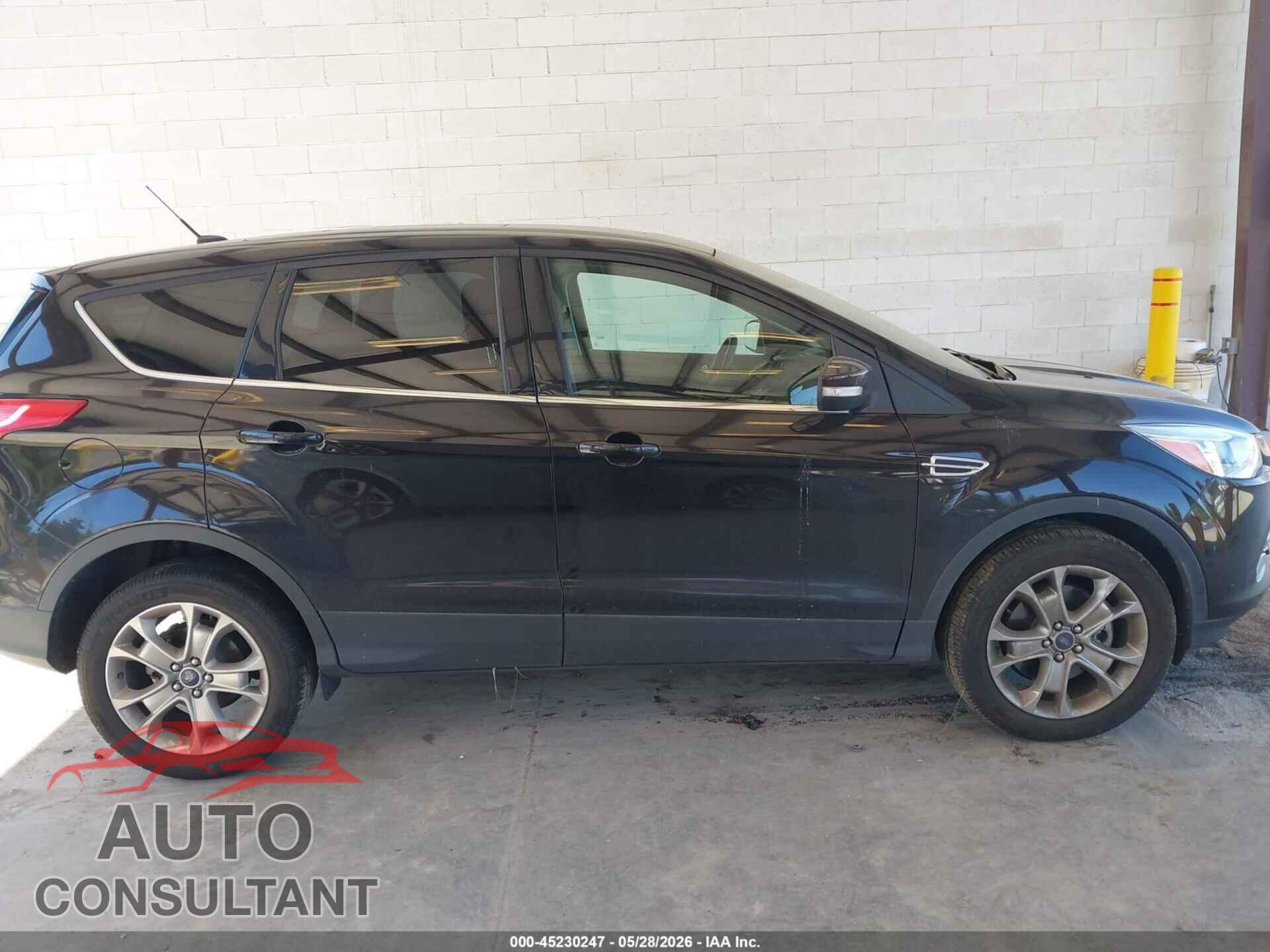FORD ESCAPE 2013 - 1FMCU9H90DUA34488