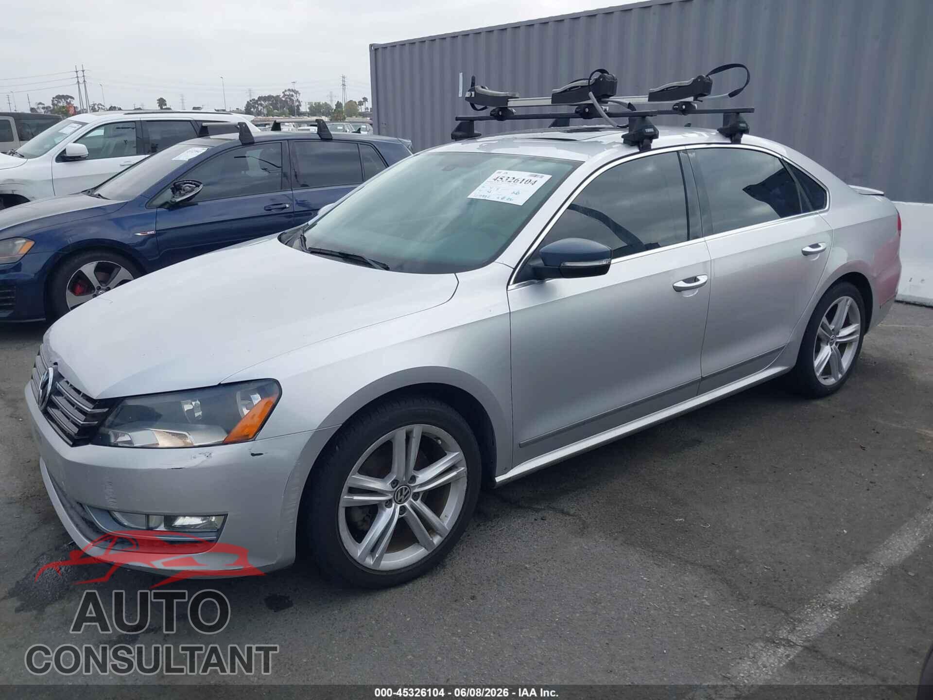 VOLKSWAGEN PASSAT 2012 - 1VWCN7A37CC083300