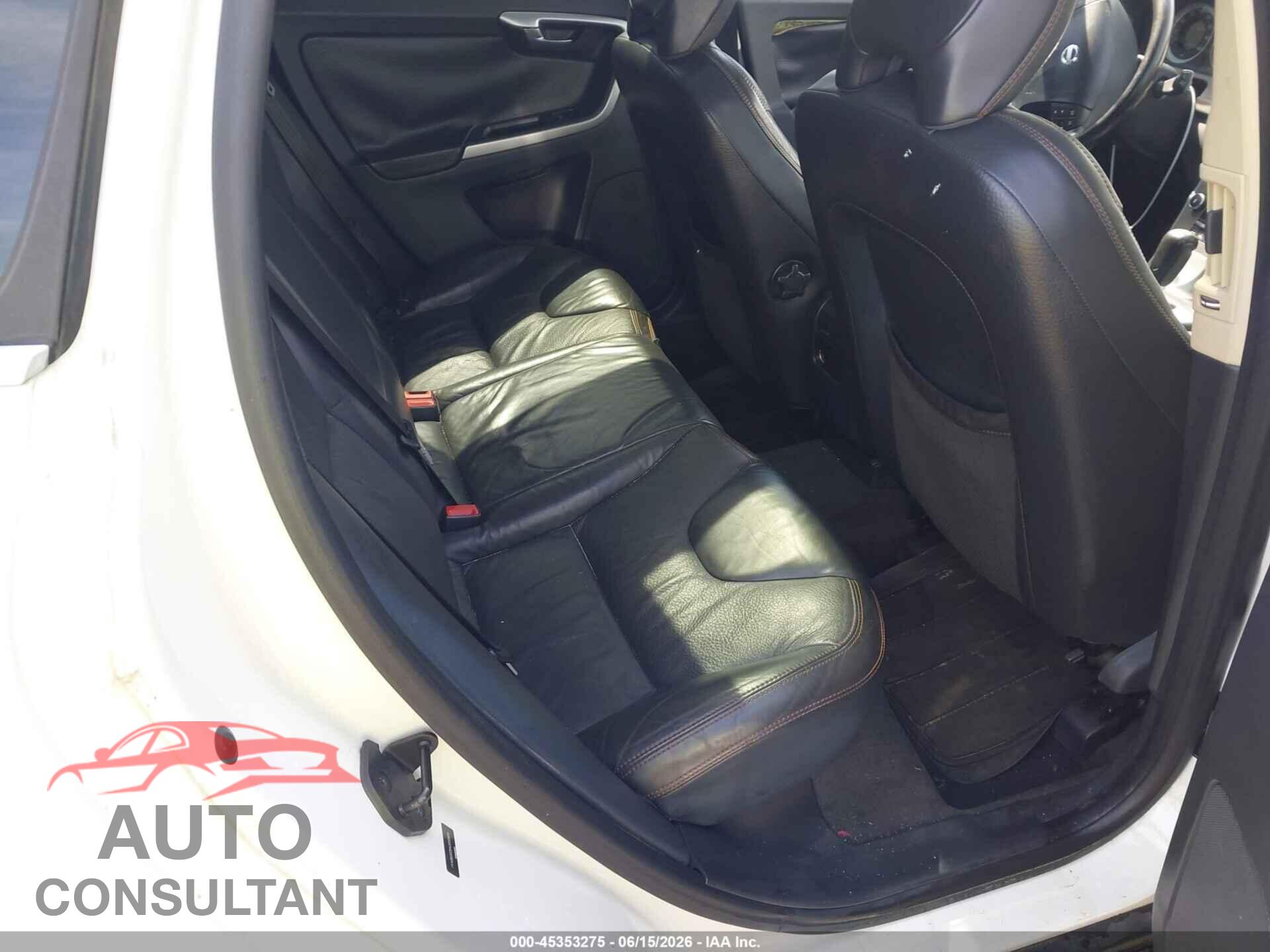 VOLVO XC60 2010 - YV4992DZ8A2032800