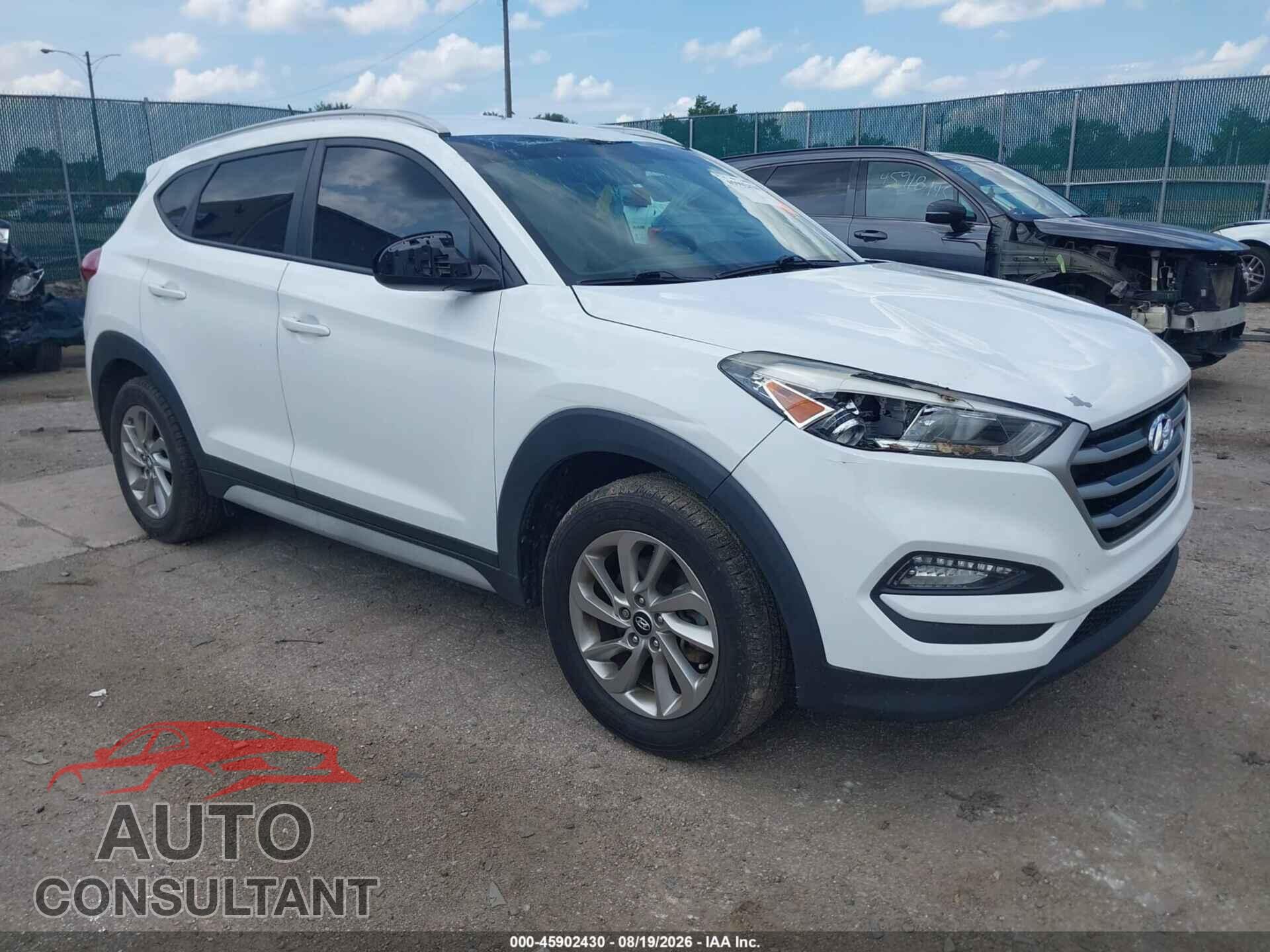 HYUNDAI TUCSON 2017 - KM8J3CA48HU553557