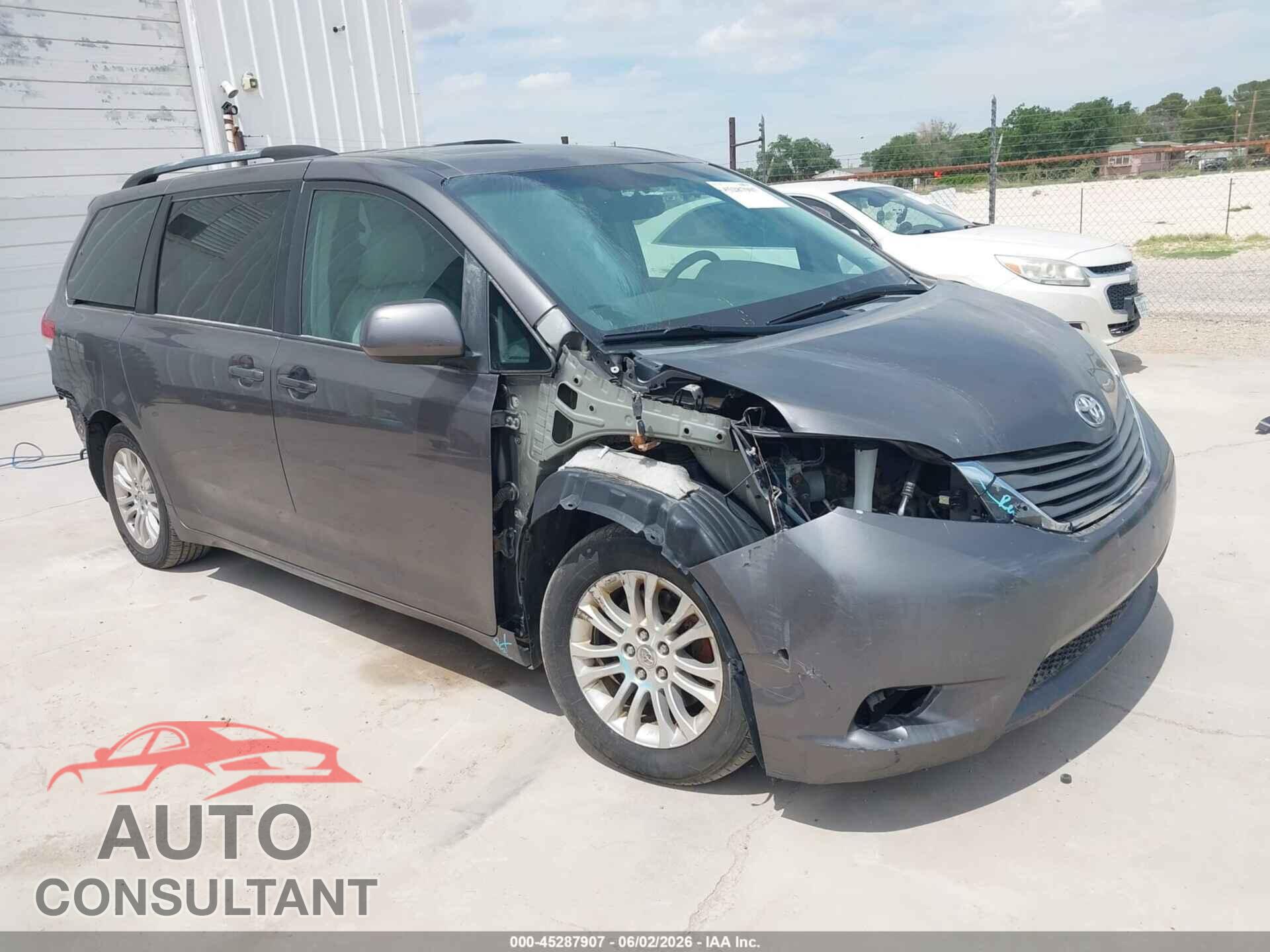 TOYOTA SIENNA 2011 - 5TDYK3DC2BS151439