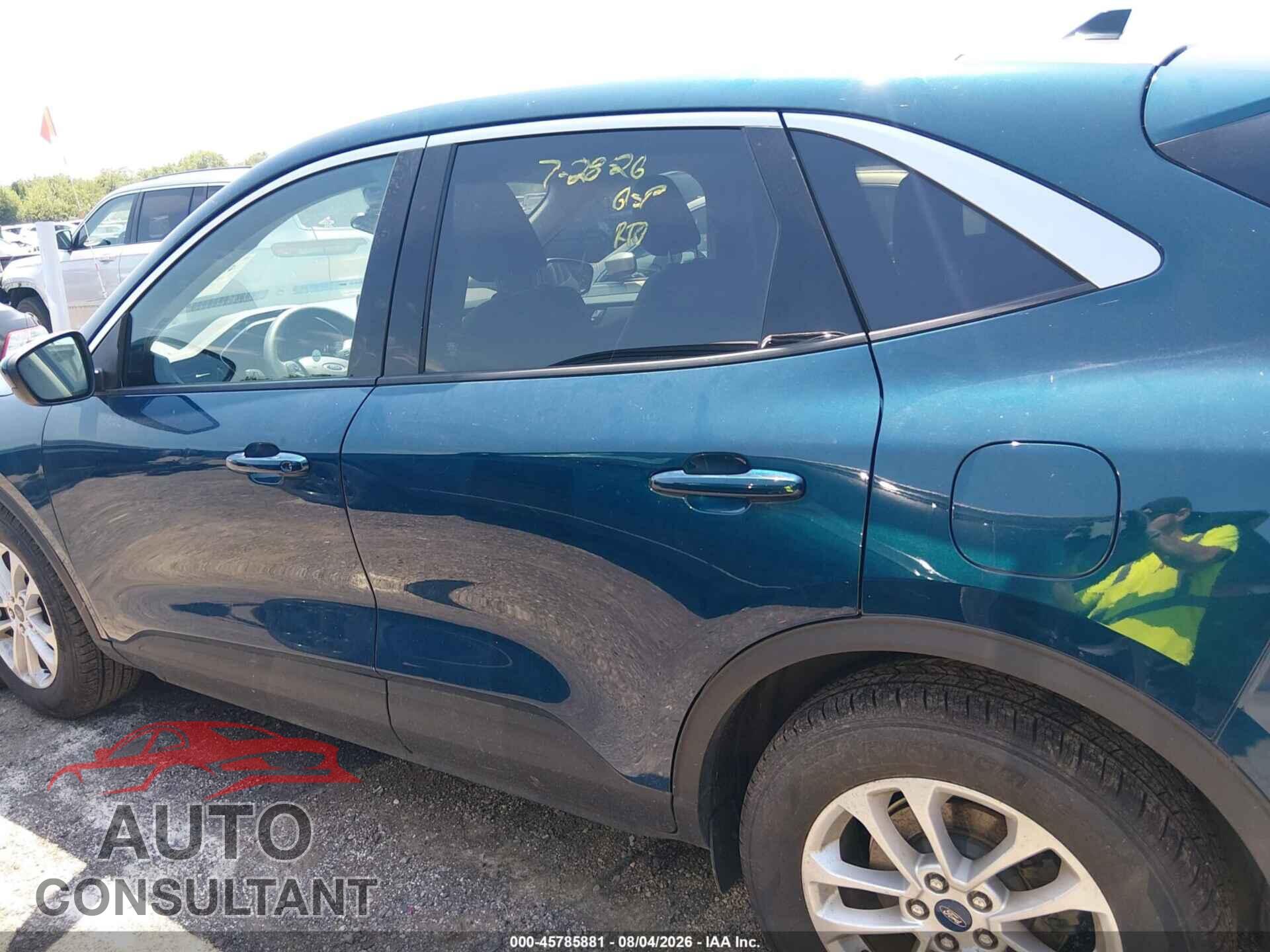 FORD ESCAPE 2020 - 1FMCU0G61LUA39989