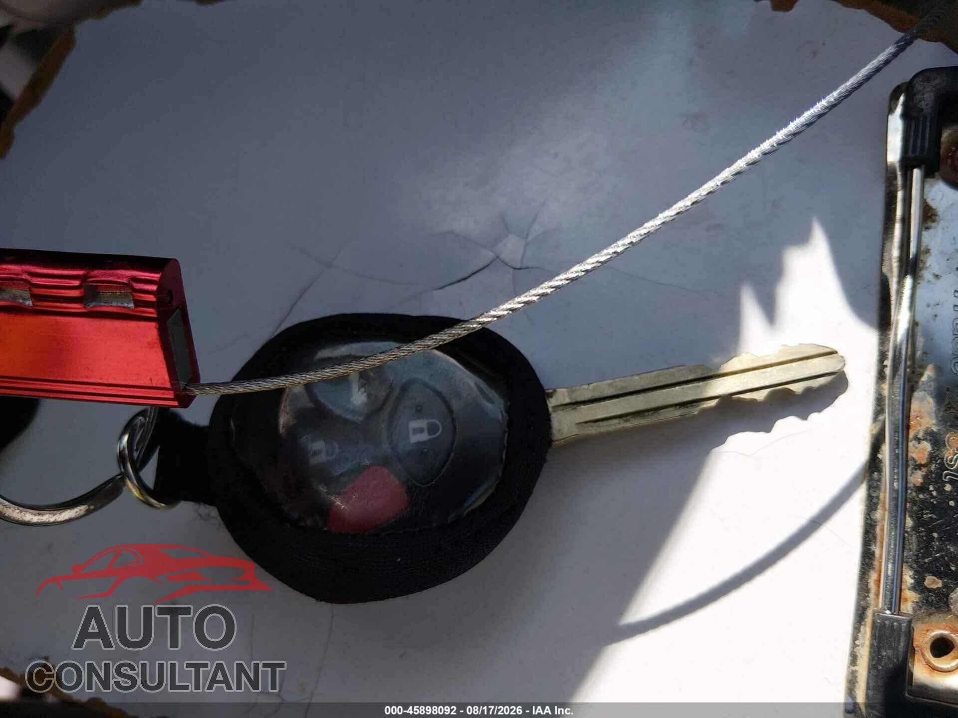 TOYOTA COROLLA 2011 - 2T1BU4EE5BC754612