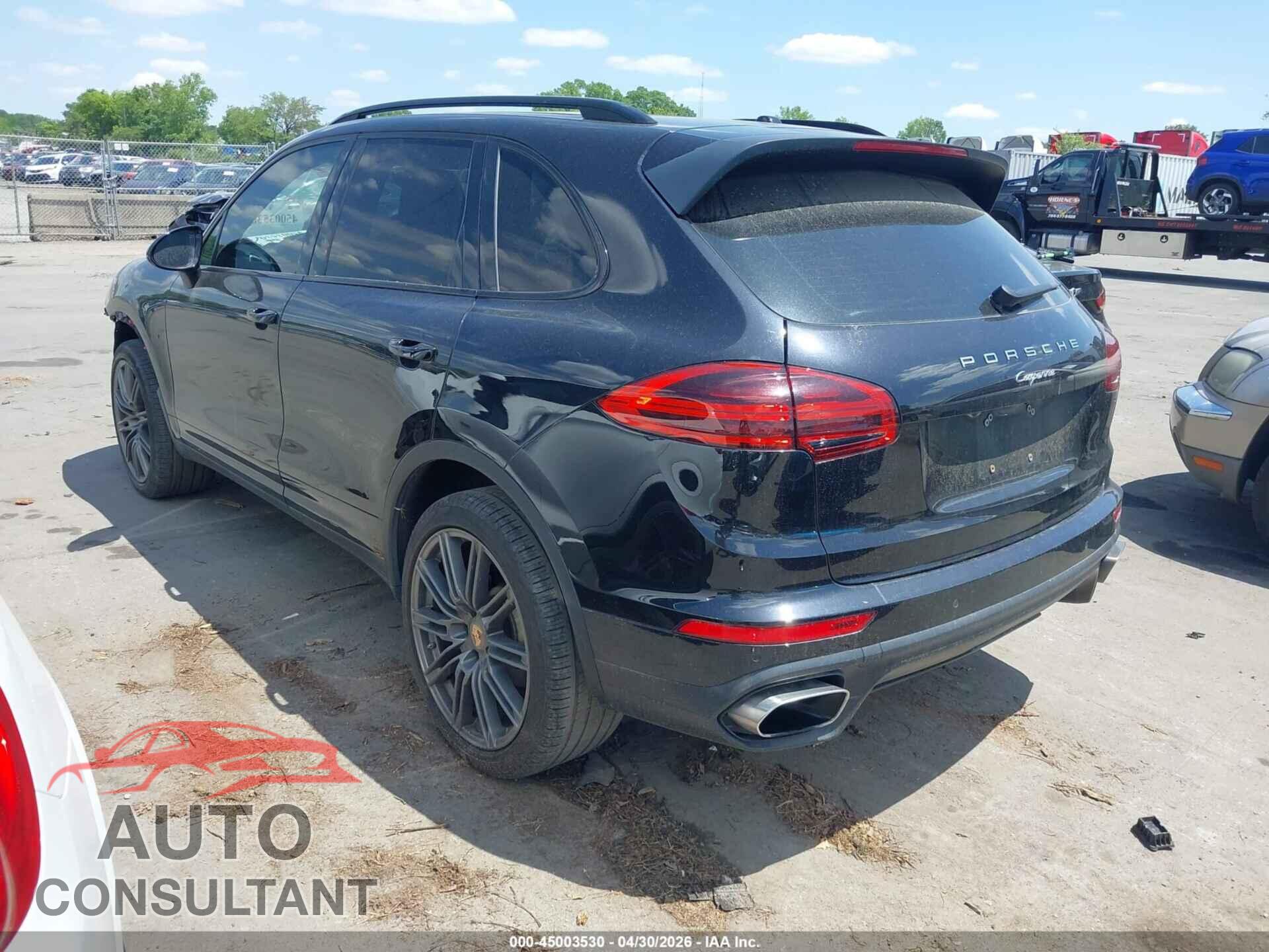 PORSCHE CAYENNE 2017 - WP1AA2A29HKA85786