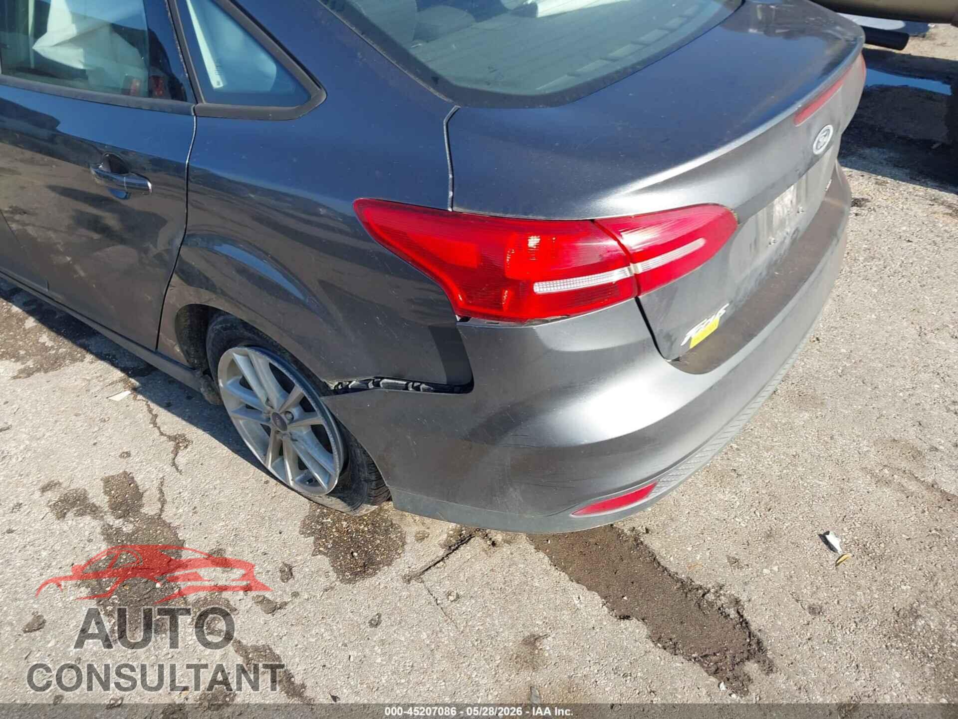 FORD FOCUS 2018 - 1FADP3F25JL306897