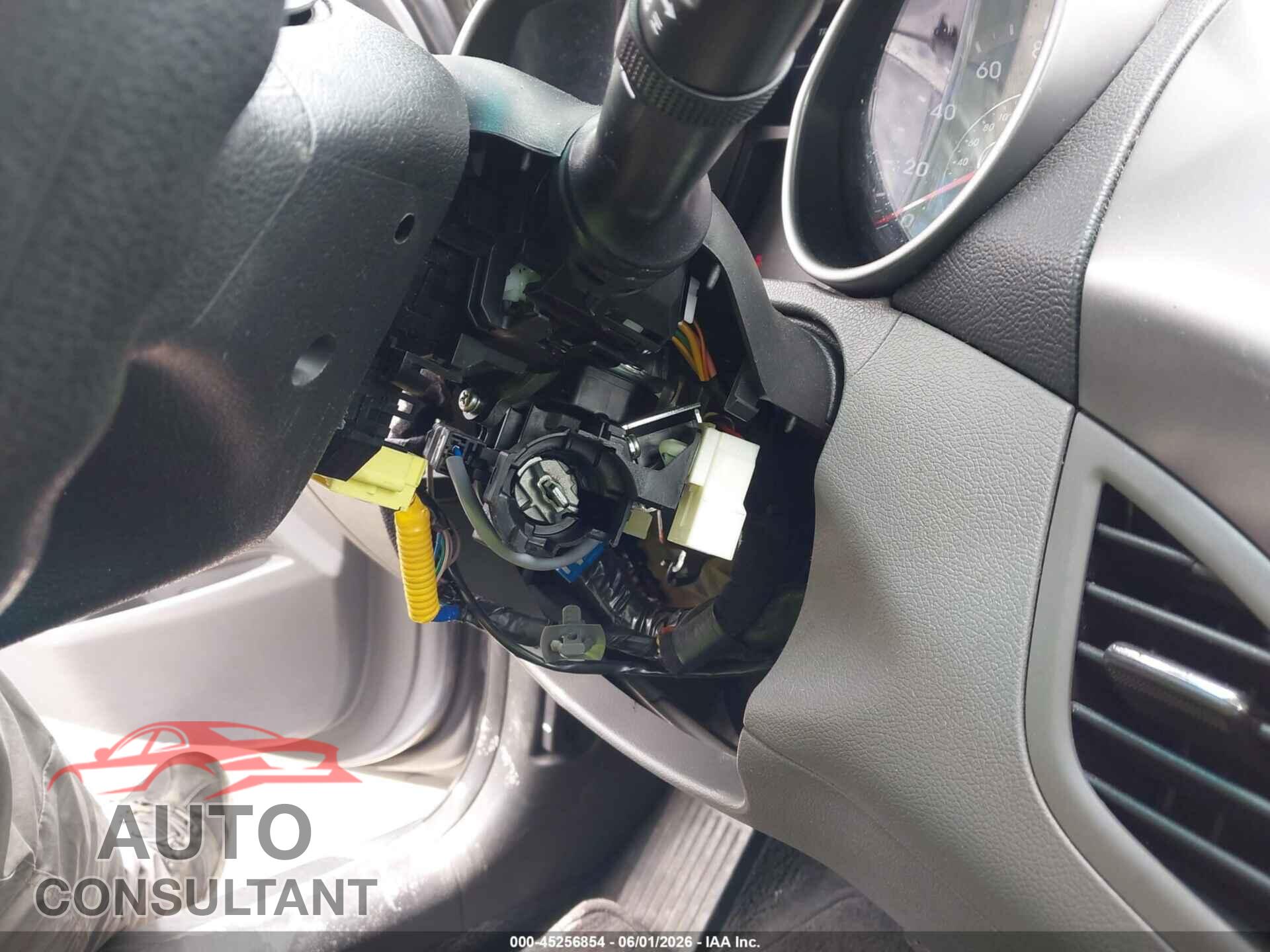 HYUNDAI ELANTRA 2013 - KMHDH4AE2DU714430