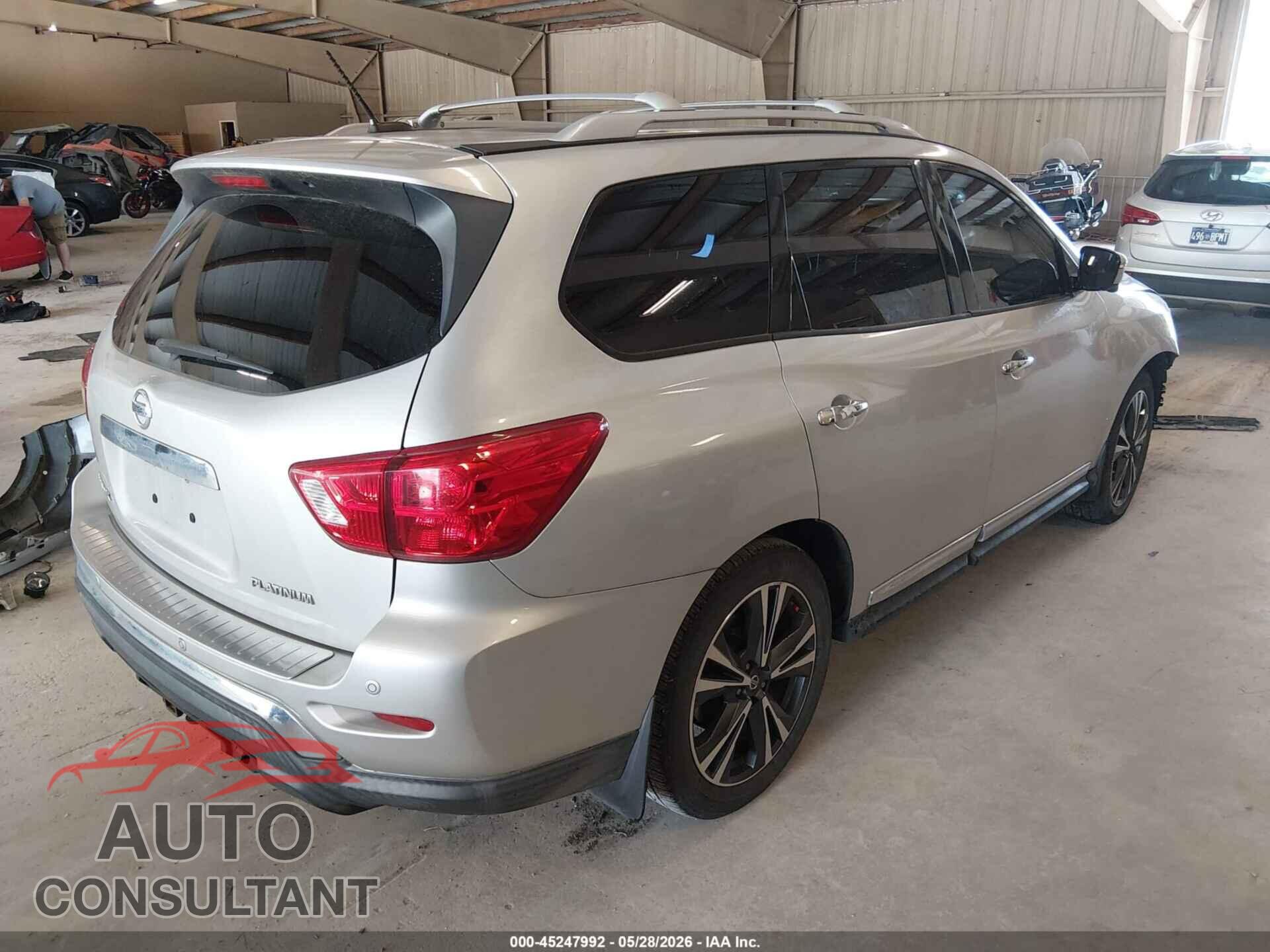 NISSAN PATHFINDER 2017 - 5N1DR2MNXHC634270