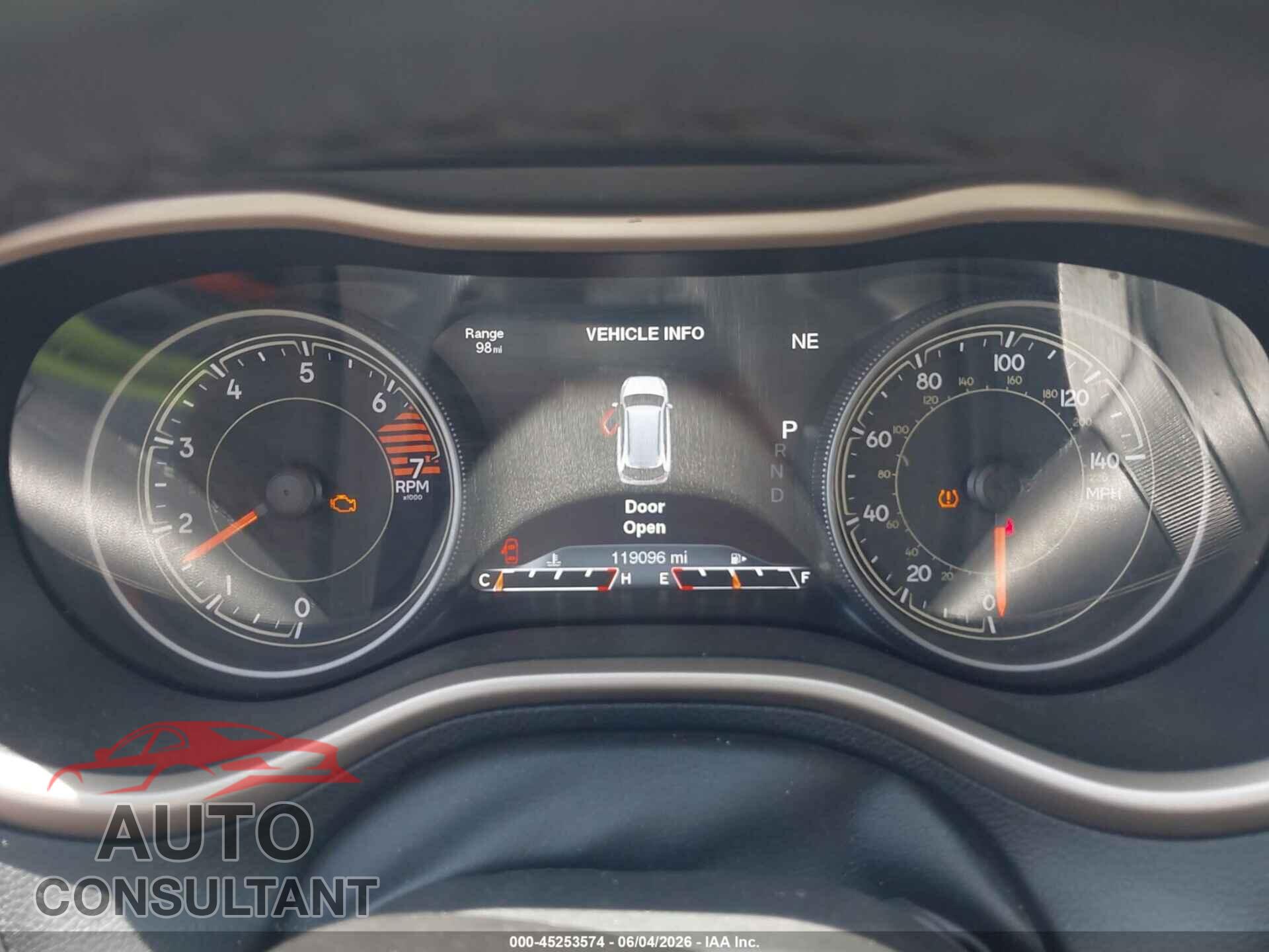 JEEP CHEROKEE 2017 - 1C4PJMDB9HW638836