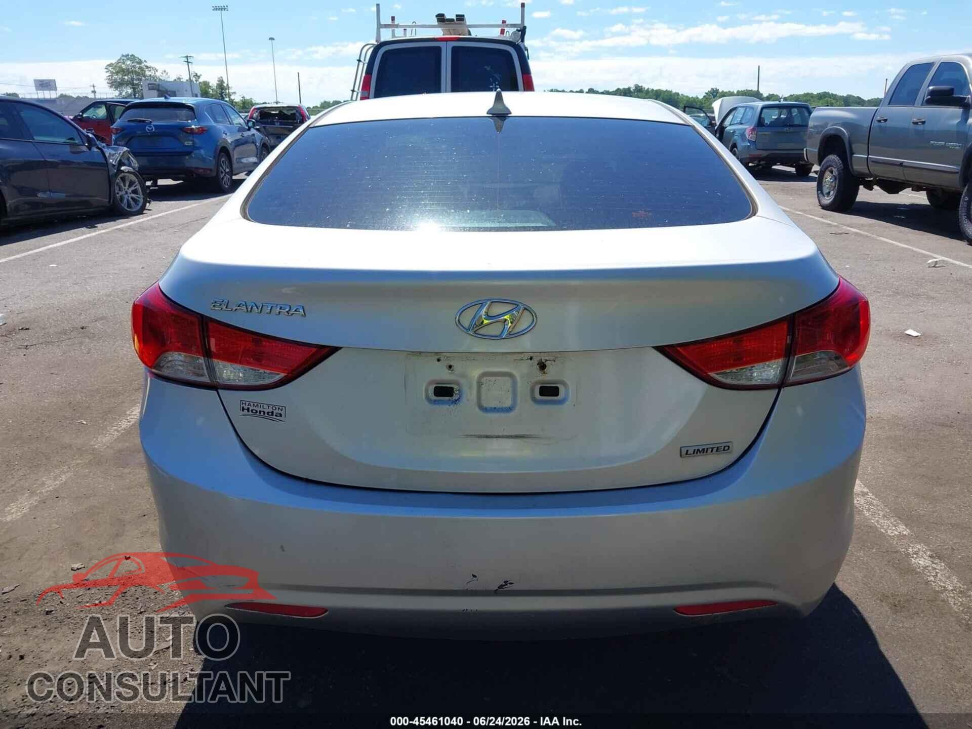 HYUNDAI ELANTRA 2012 - KMHDH4AE2CU240946