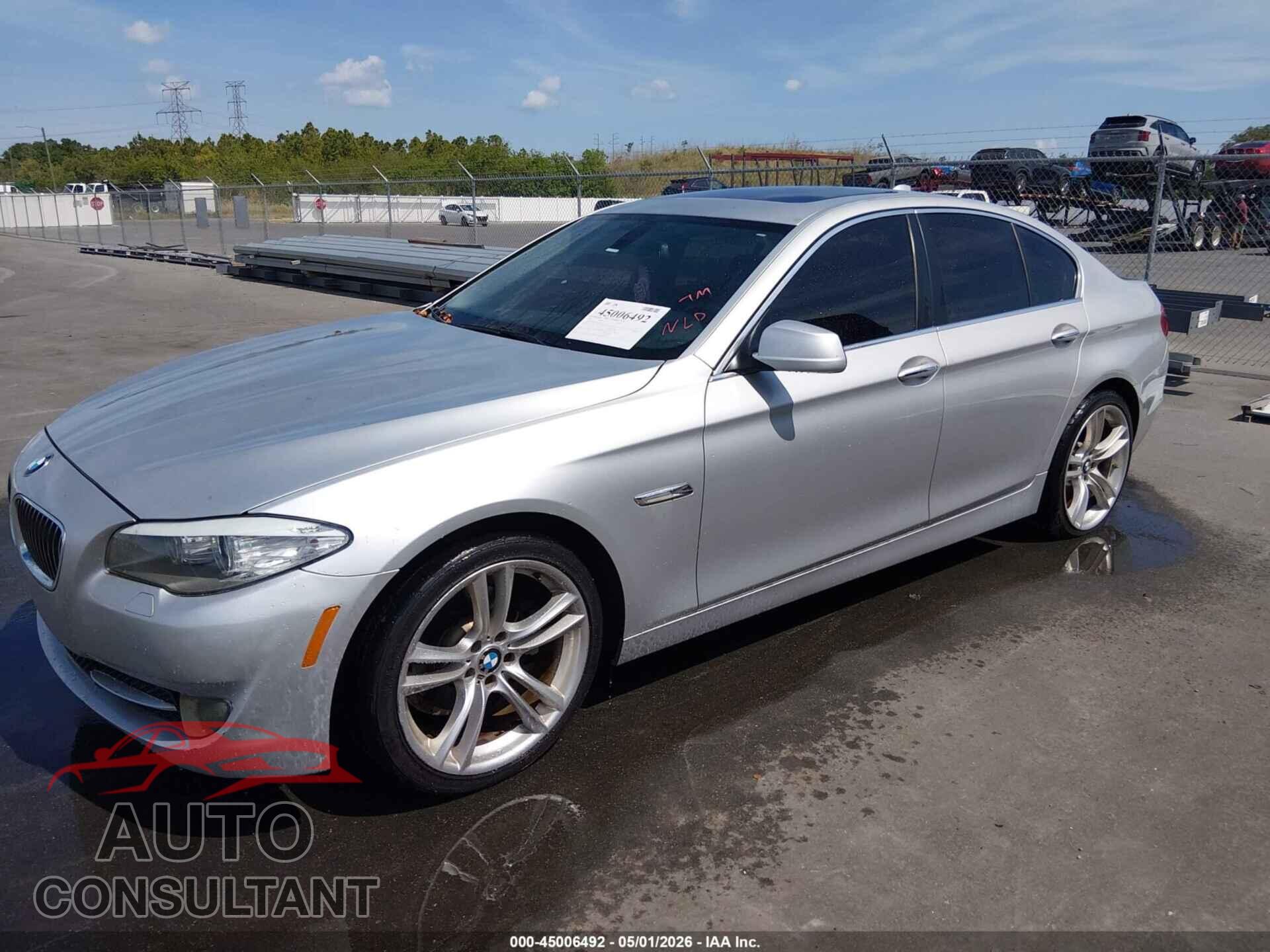BMW 528I 2011 - WBAFR1C54BC750500