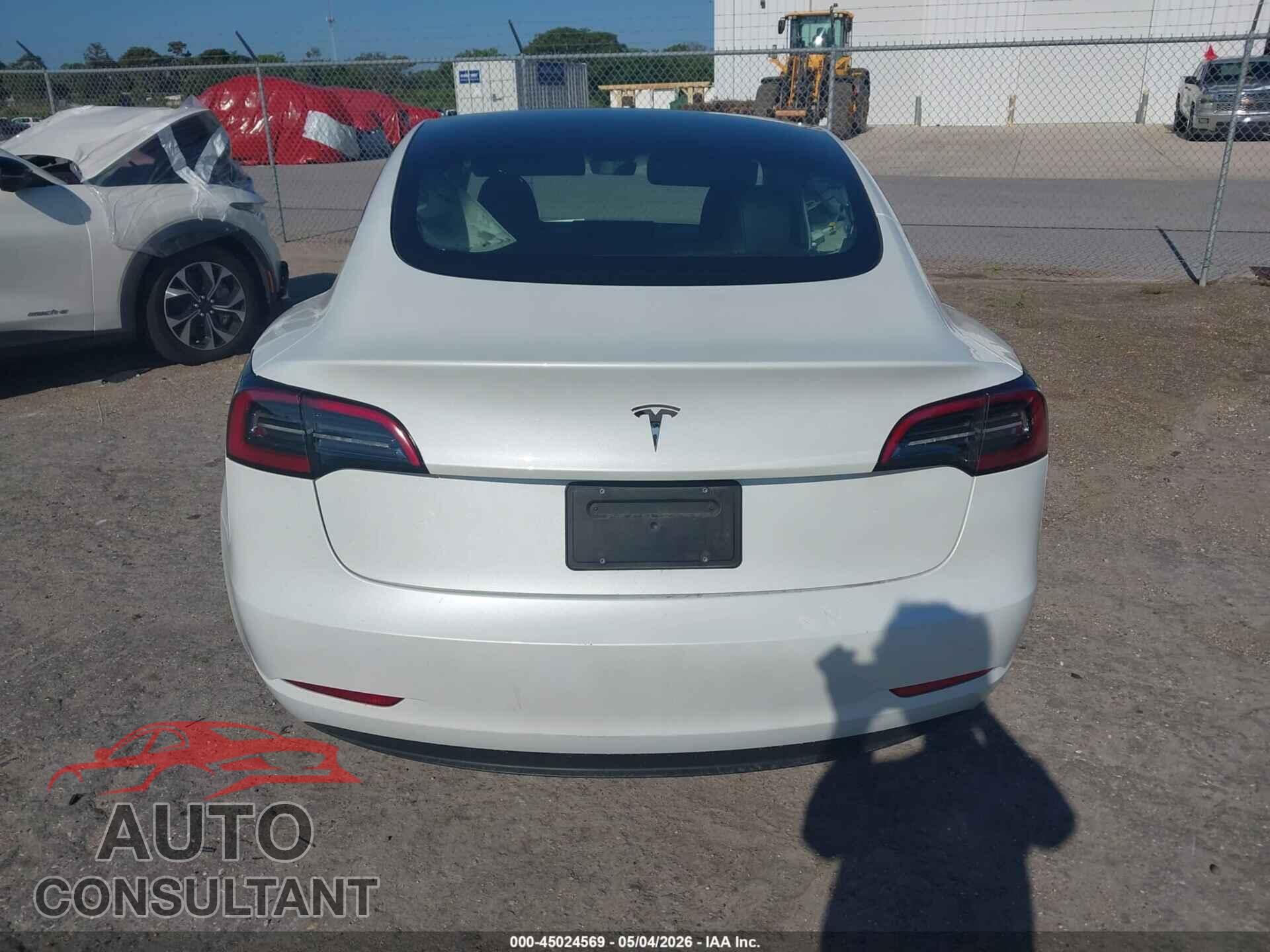 TESLA MODEL 3 2023 - 5YJ3E1EA3PF647851