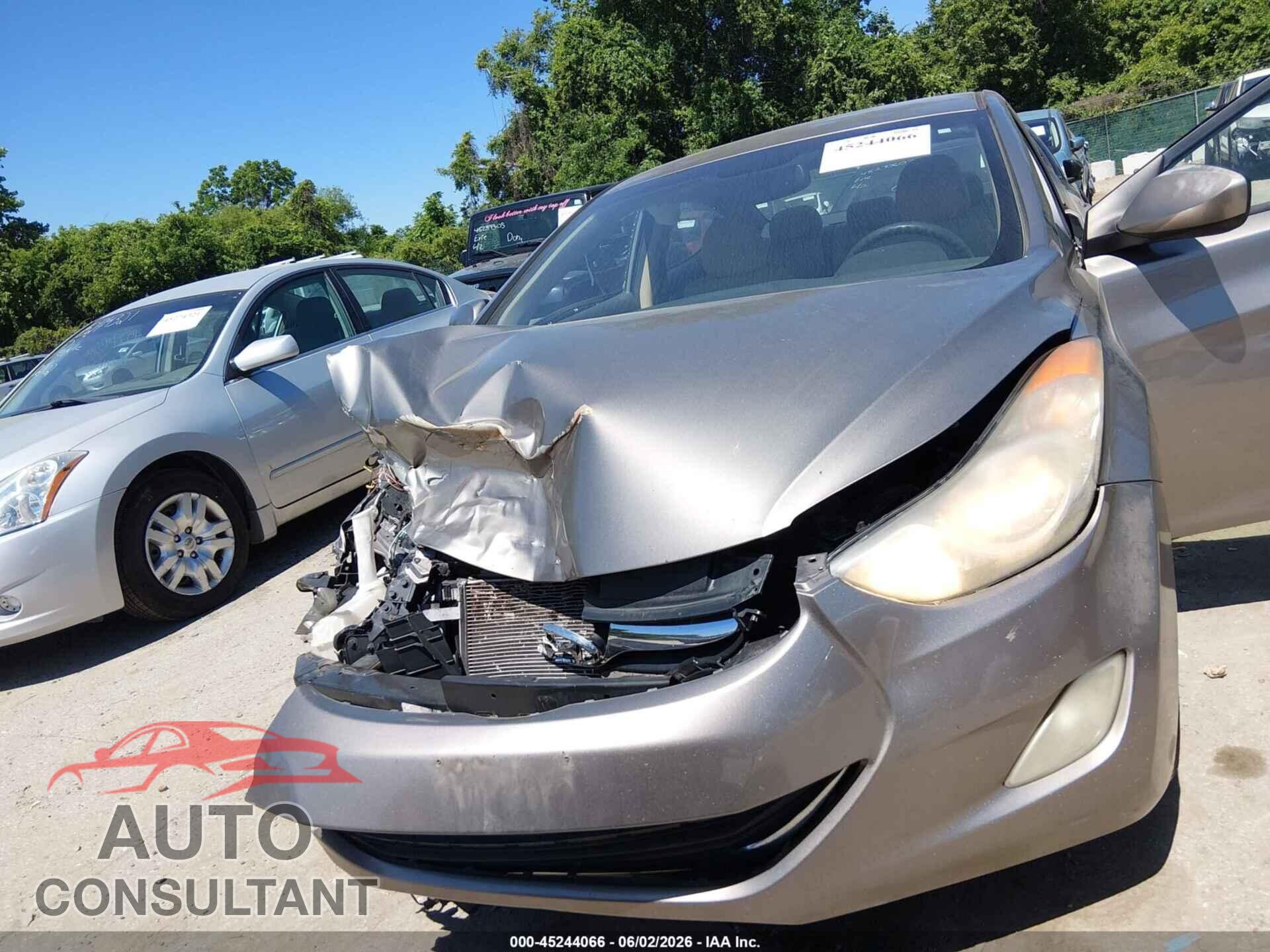 HYUNDAI ELANTRA 2012 - 5NPDH4AE3CH111662