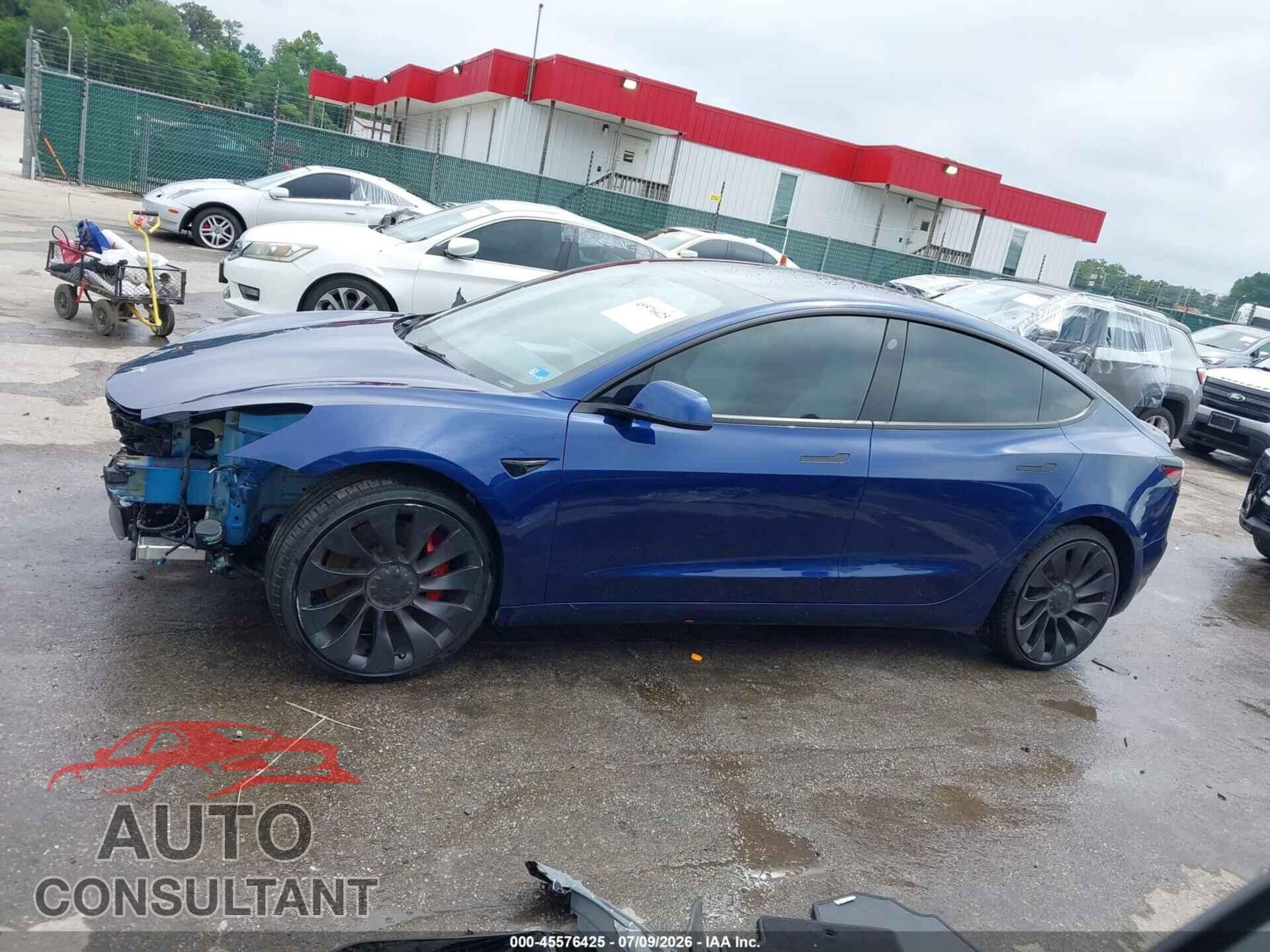 TESLA MODEL 3 2023 - 5YJ3E1EC0PF586489