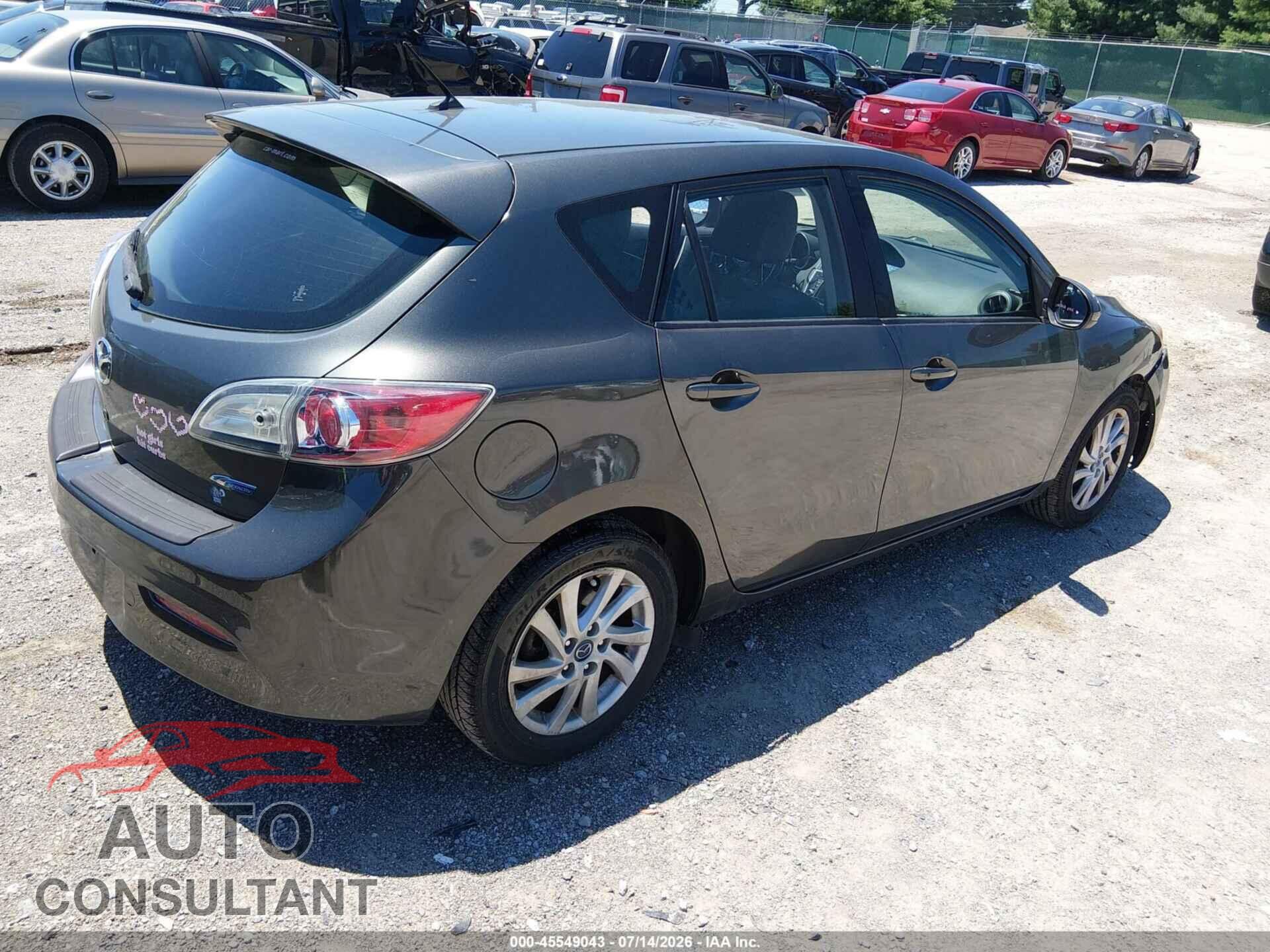 MAZDA MAZDA3 2013 - JM1BL1MP7D1770984