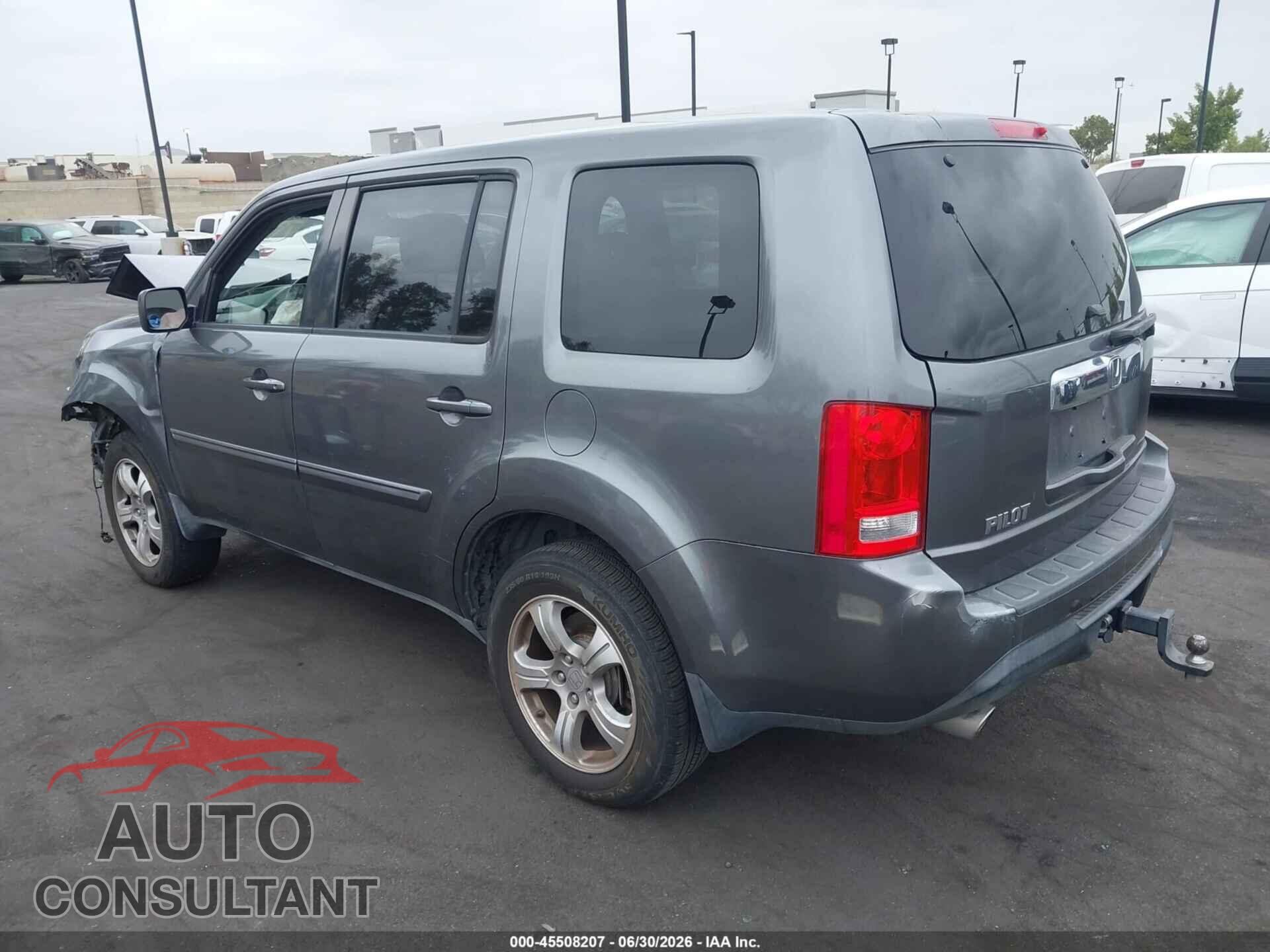HONDA PILOT 2013 - 5FNYF3H52DB023838