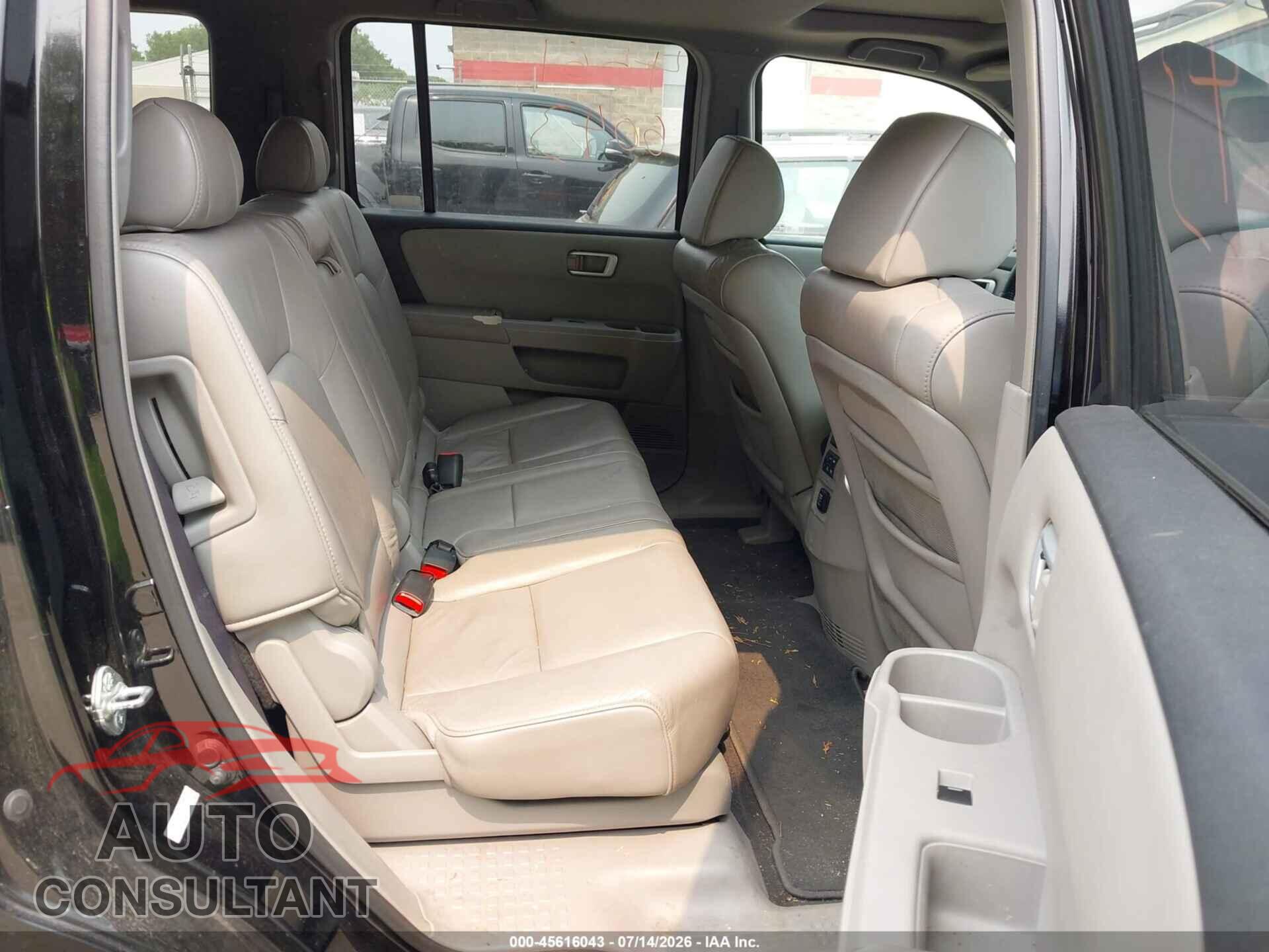HONDA PILOT 2009 - 5FNYF38579B019680