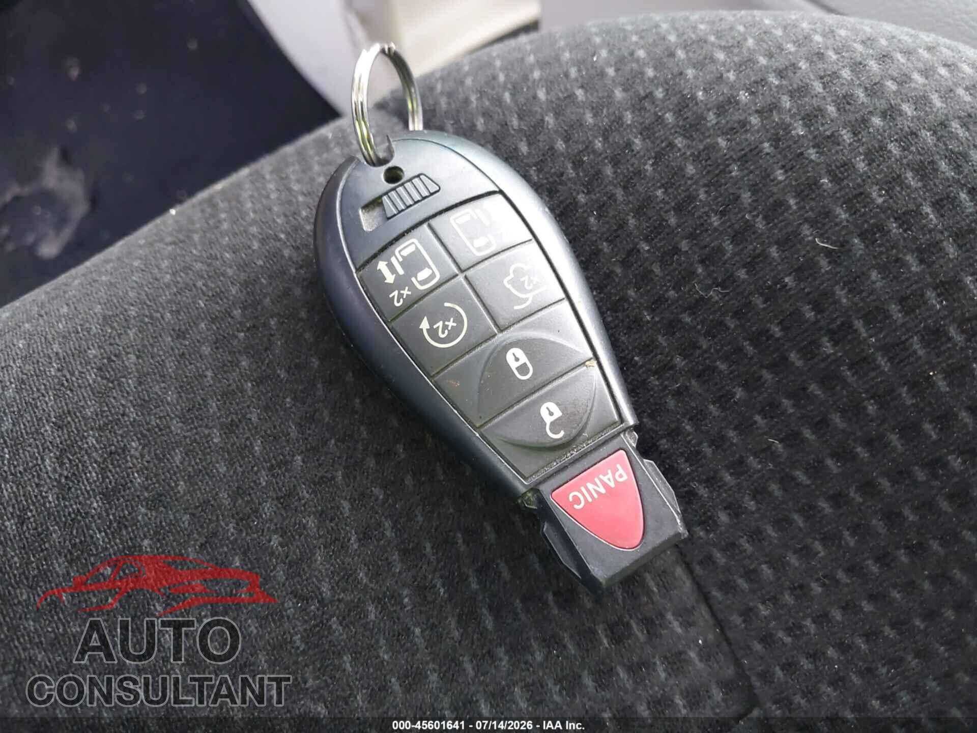 DODGE GRAND CARAVAN 2013 - 2C4RDGCG8DR813773