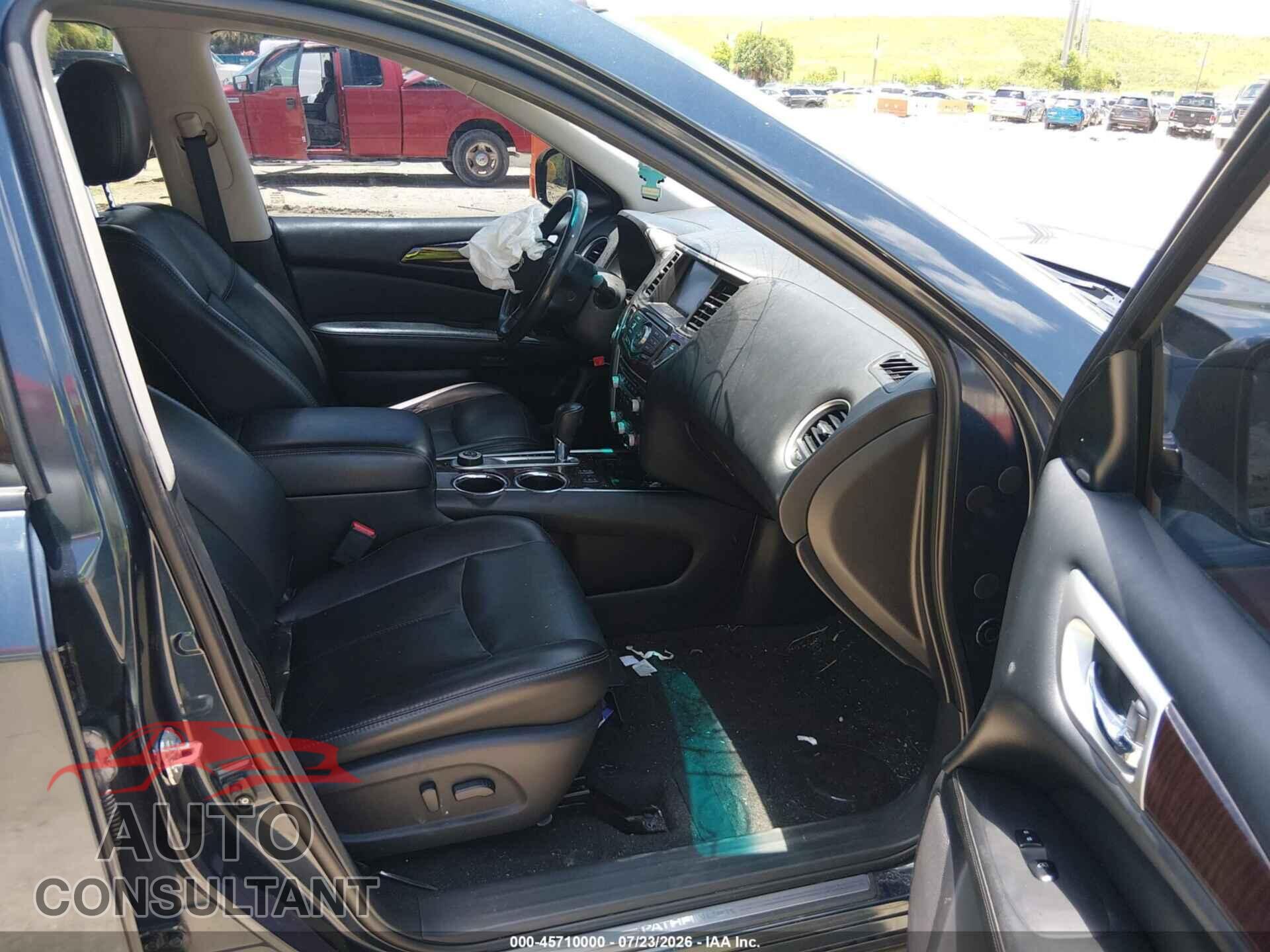 NISSAN PATHFINDER 2015 - 5N1AR2MM7FC709403