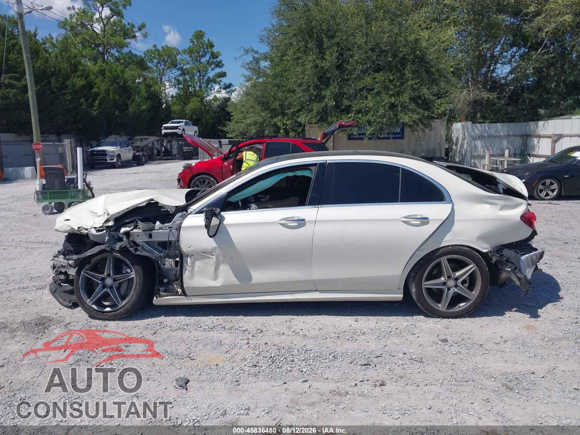 MERCEDES-BENZ E 300 2017 - WDDZF4JB5HA034248