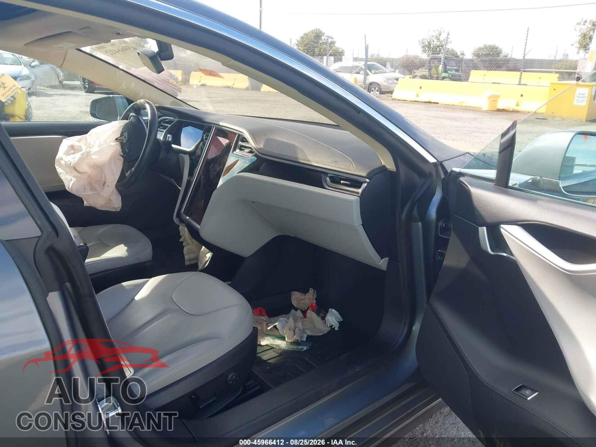 TESLA MODEL S 2013 - 5YJSA1DNXDFP06742