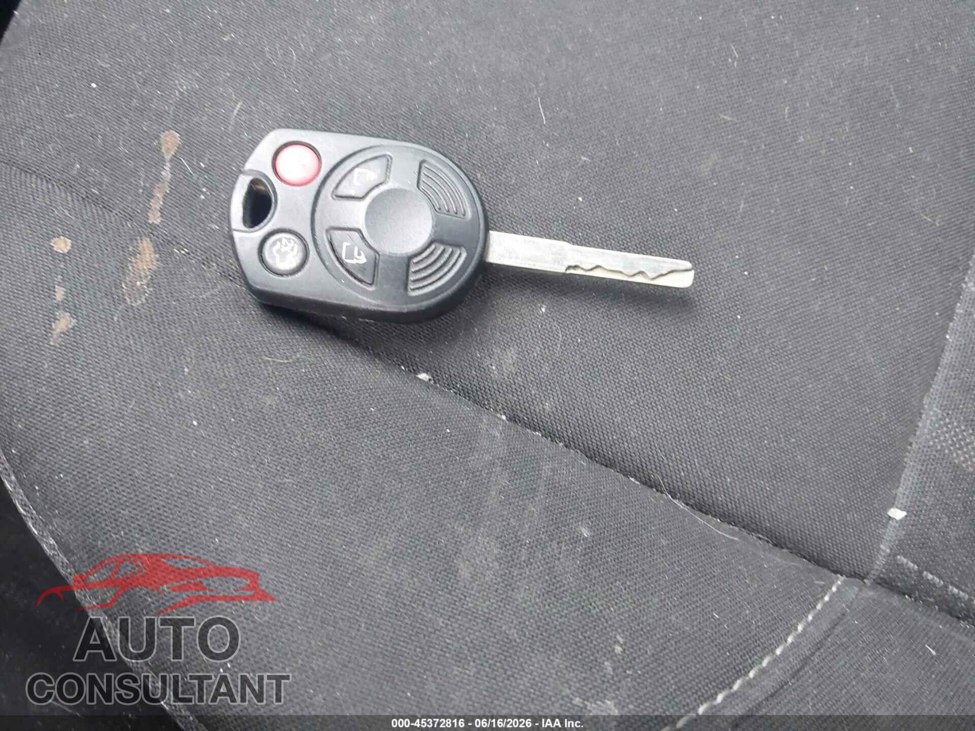 FORD FOCUS 2016 - 1FADP3K22GL236757