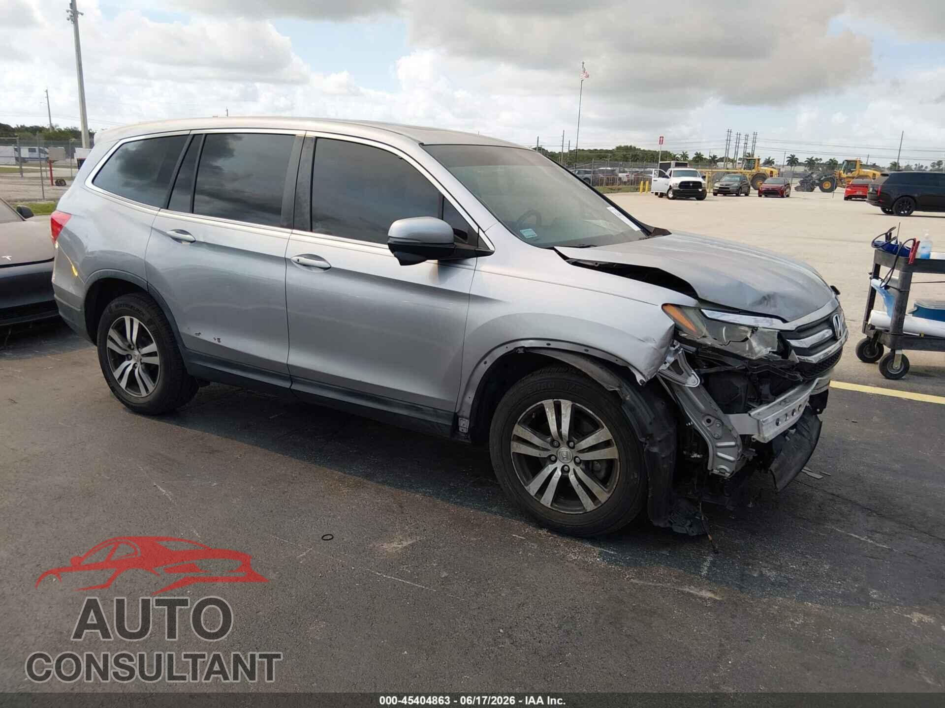 HONDA PILOT 2017 - 5FNYF5H5XHB016539