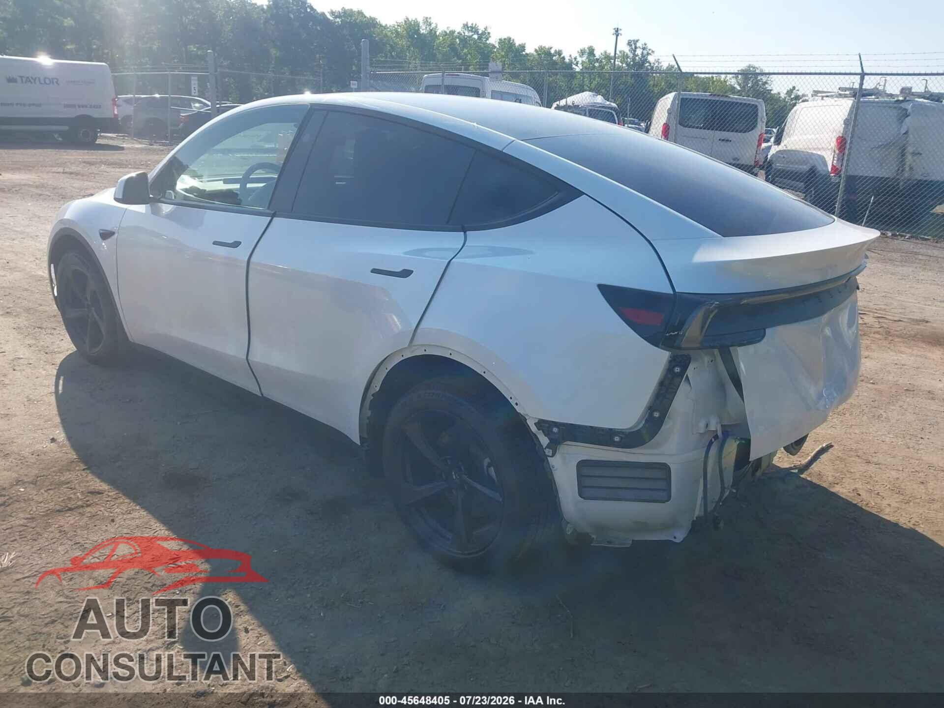 TESLA MODEL Y 2026 - 7SAYGDED5TA647663