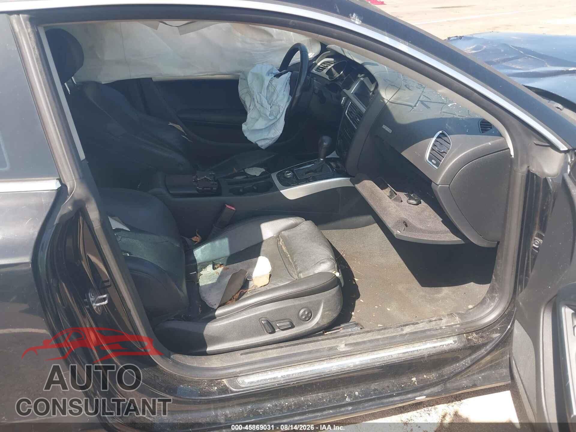AUDI A5 2011 - WAULFAFR2BA005590