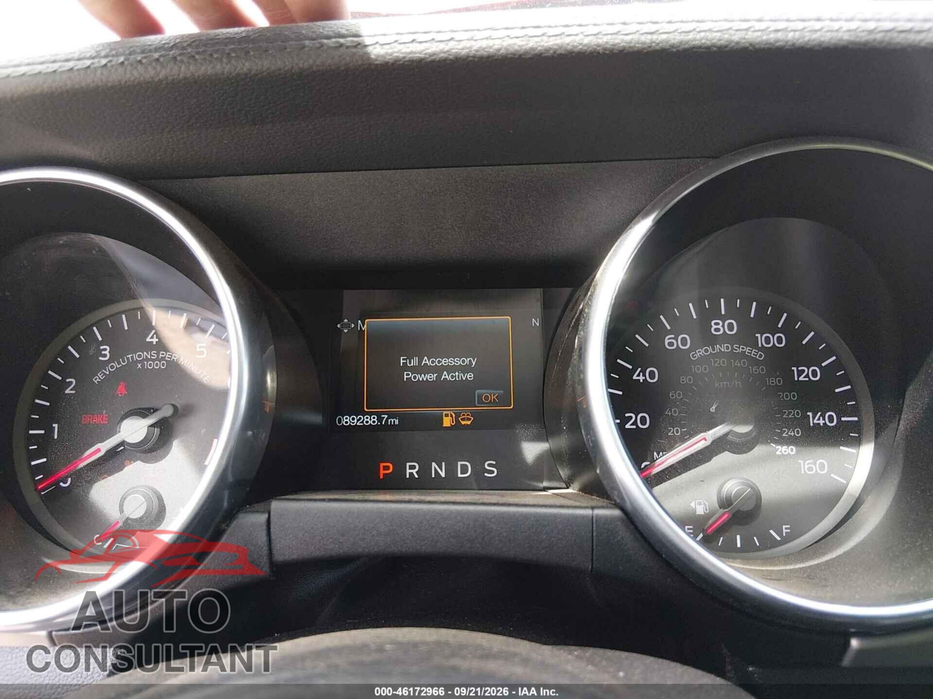 FORD MUSTANG 2018 - 1FA6P8CF6J5176307