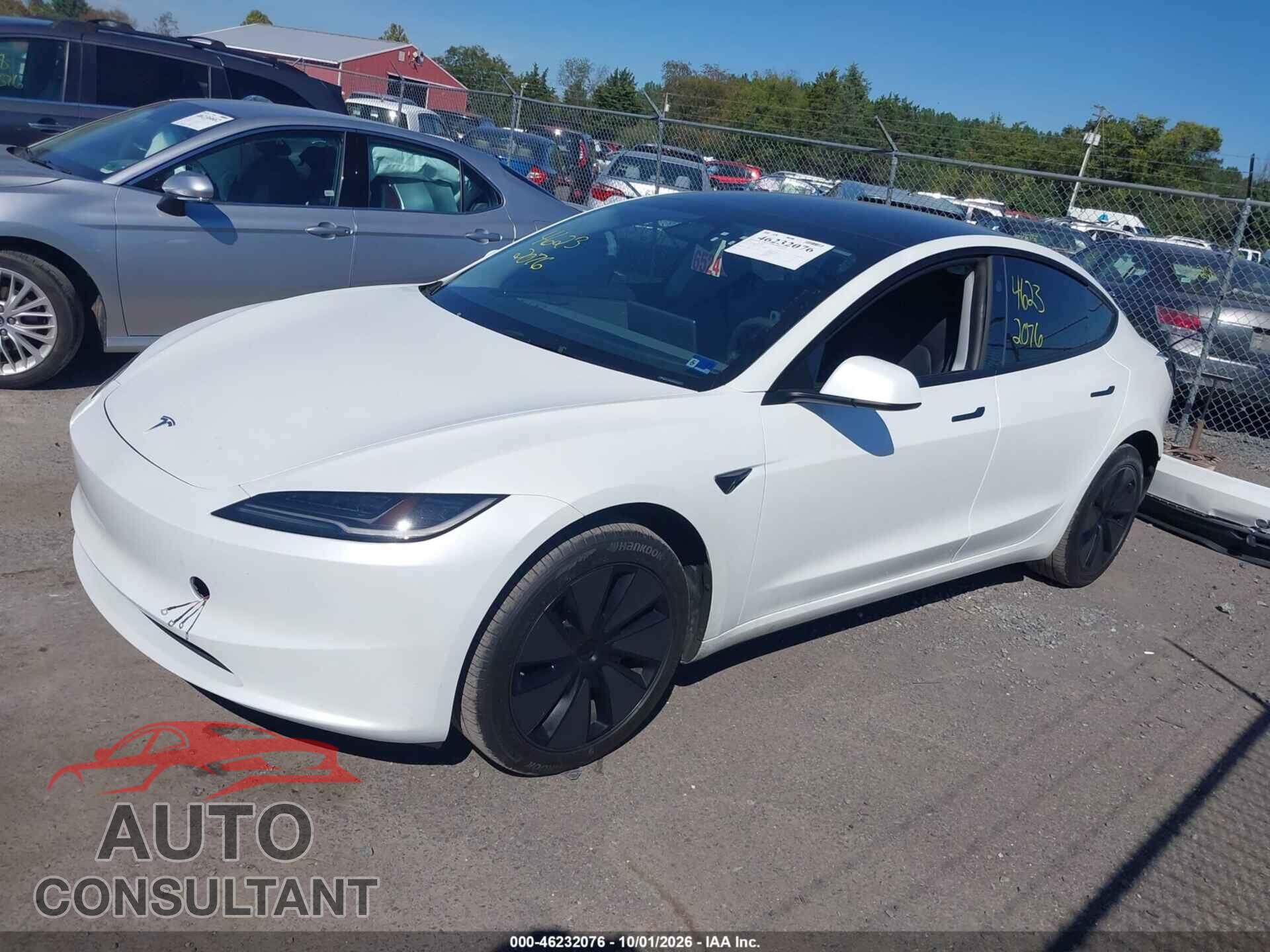 TESLA MODEL 3 2025 - 5YJ3E1EA3SF010354