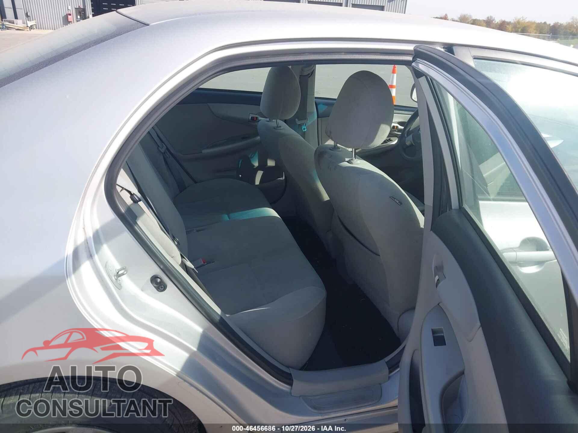 TOYOTA COROLLA 2012 - 2T1BU4EE9CC842631