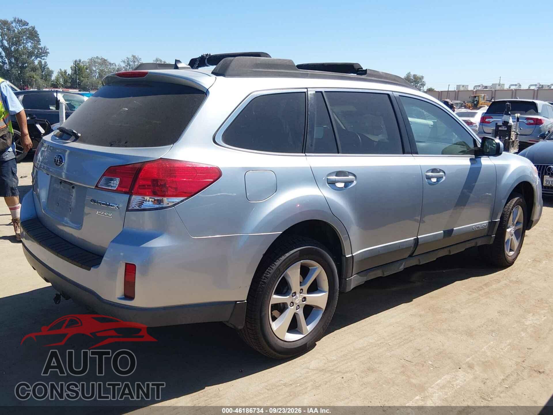 SUBARU OUTBACK 2014 - 4S4BRBLC5E3306497
