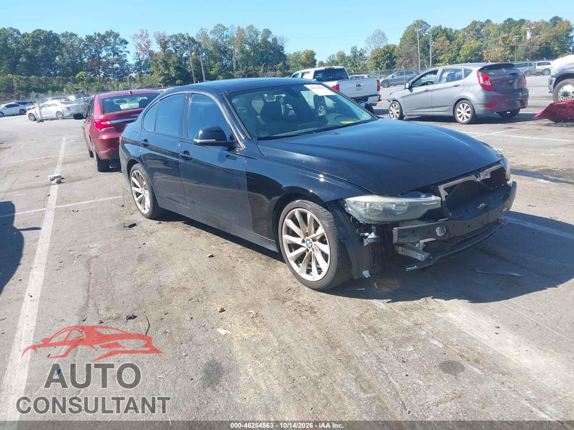 BMW 320I 2015 - WBA3C3G50FNT52611