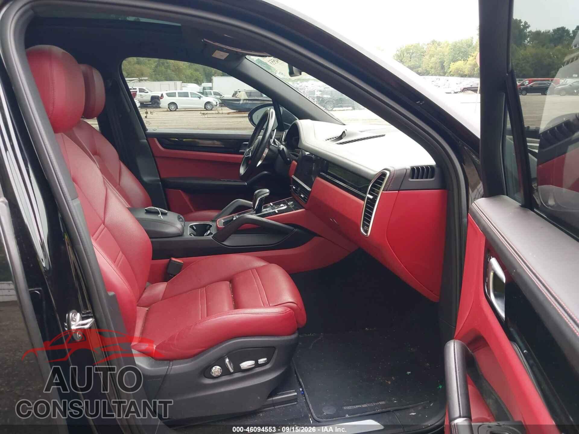 PORSCHE CAYENNE 2020 - WP1AB2AY0LDA28567