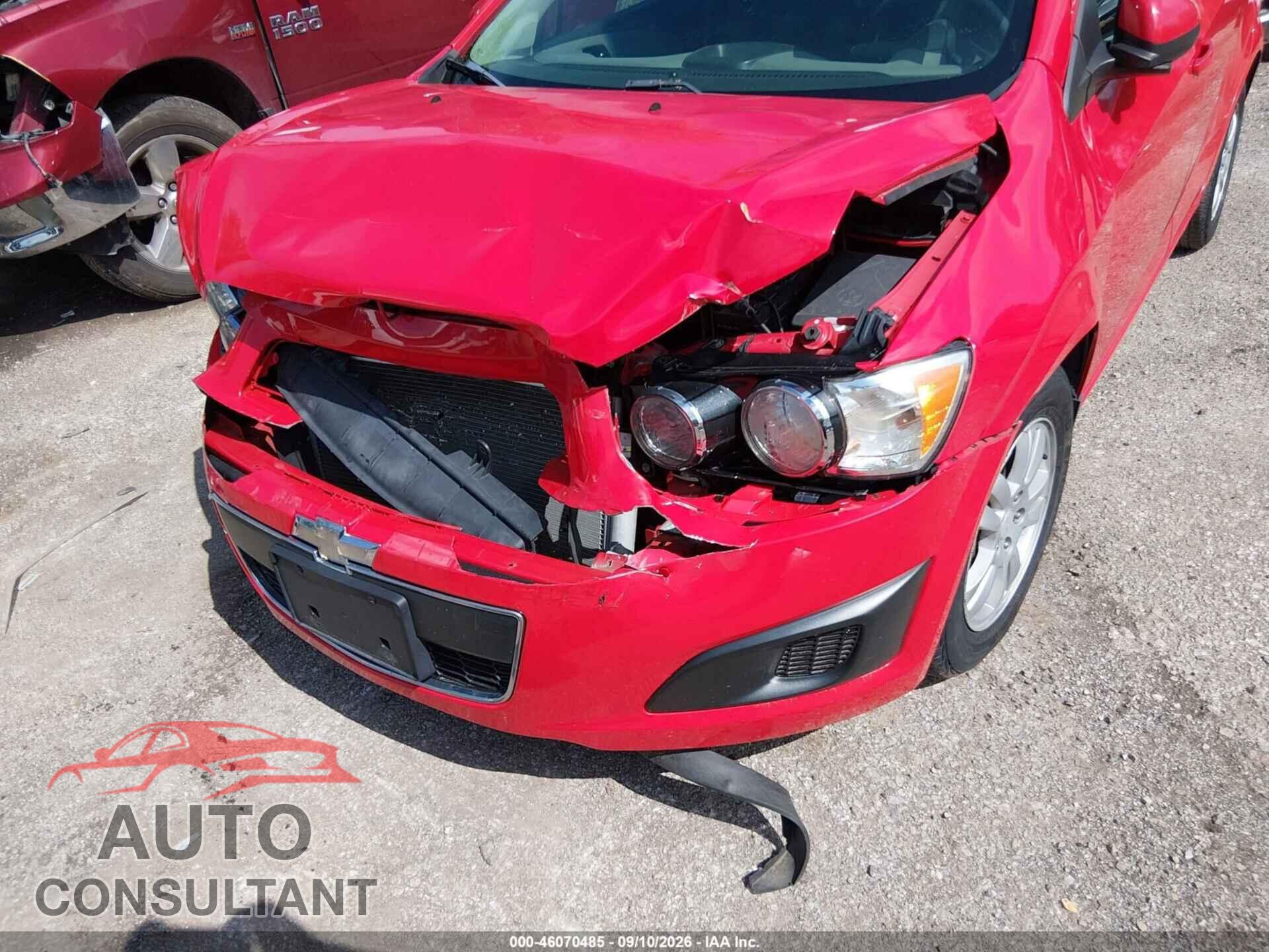 CHEVROLET SONIC 2014 - 1G1JC5SB3E4139619