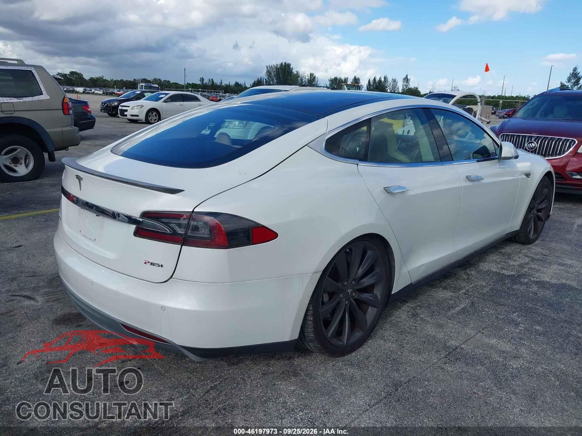 TESLA MODEL S 2013 - 5YJSA1DP4DFP25885