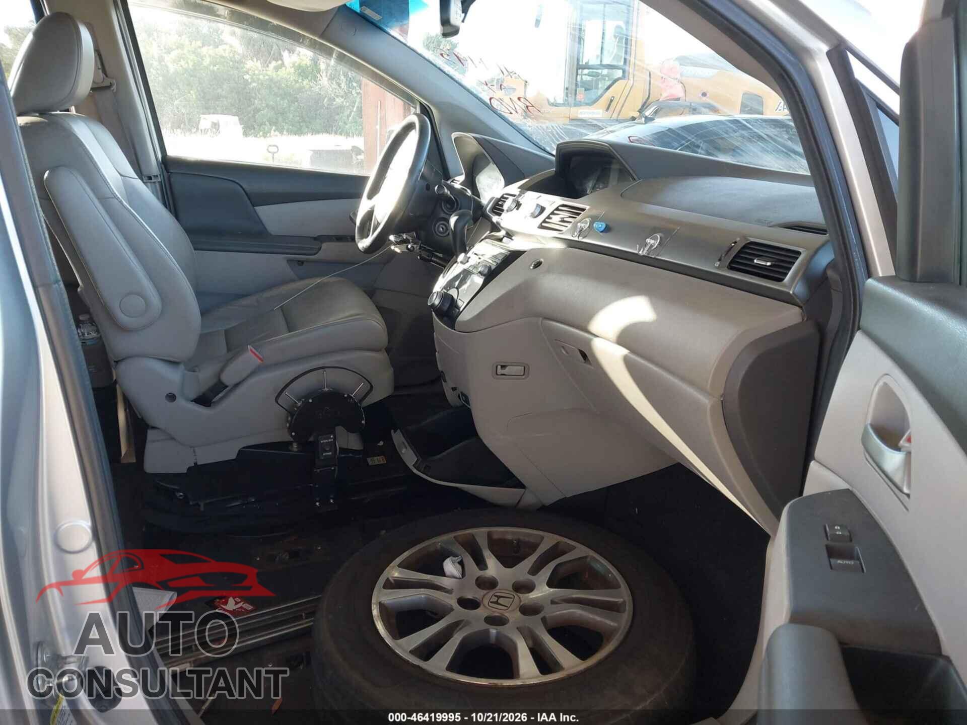 HONDA ODYSSEY 2012 - 5FNRL5H67CB107217