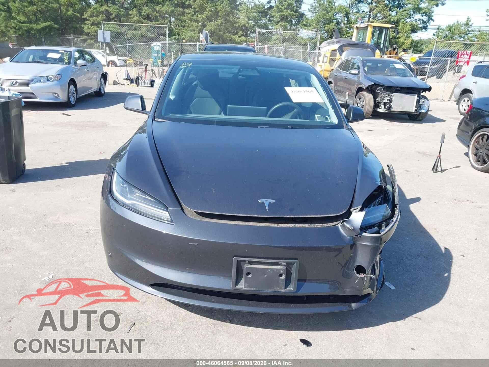 TESLA MODEL 3 2024 - 5YJ3E1EA4RF716873