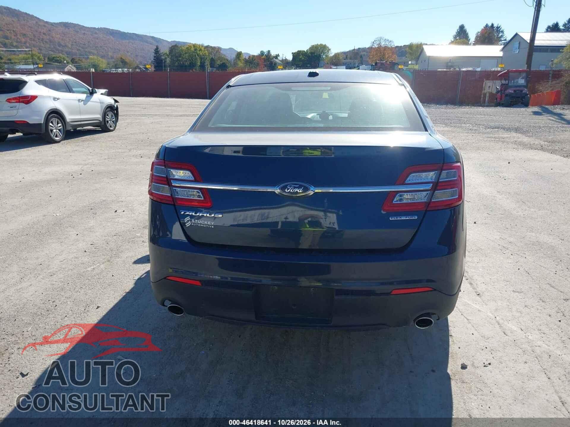 FORD TAURUS 2017 - 1FAHP2D8XHG142889