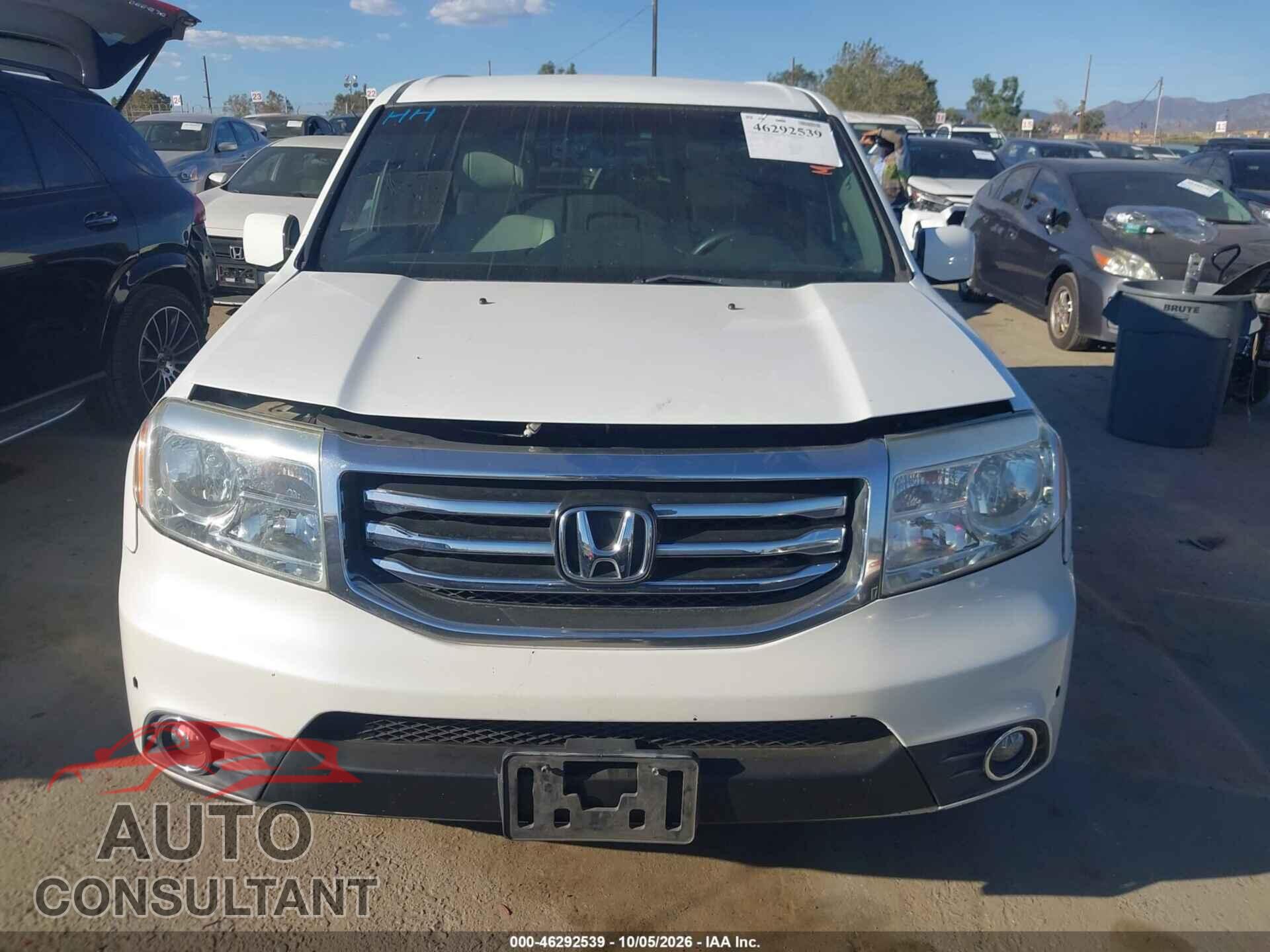 HONDA PILOT 2015 - 5FNYF3H48FB025359