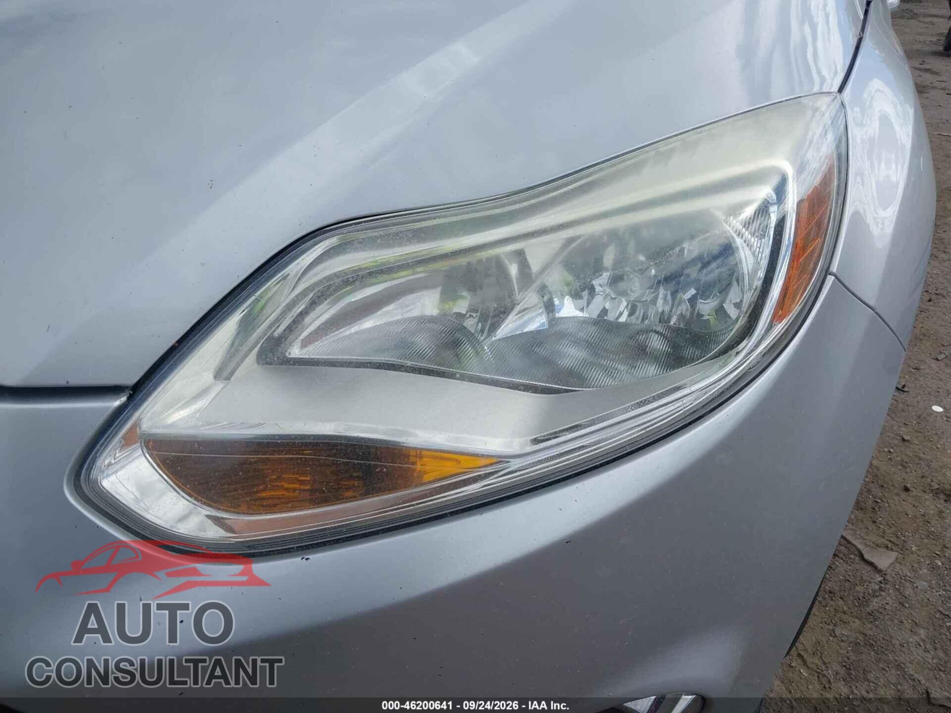 FORD FOCUS 2012 - 1FAHP3K28CL467237