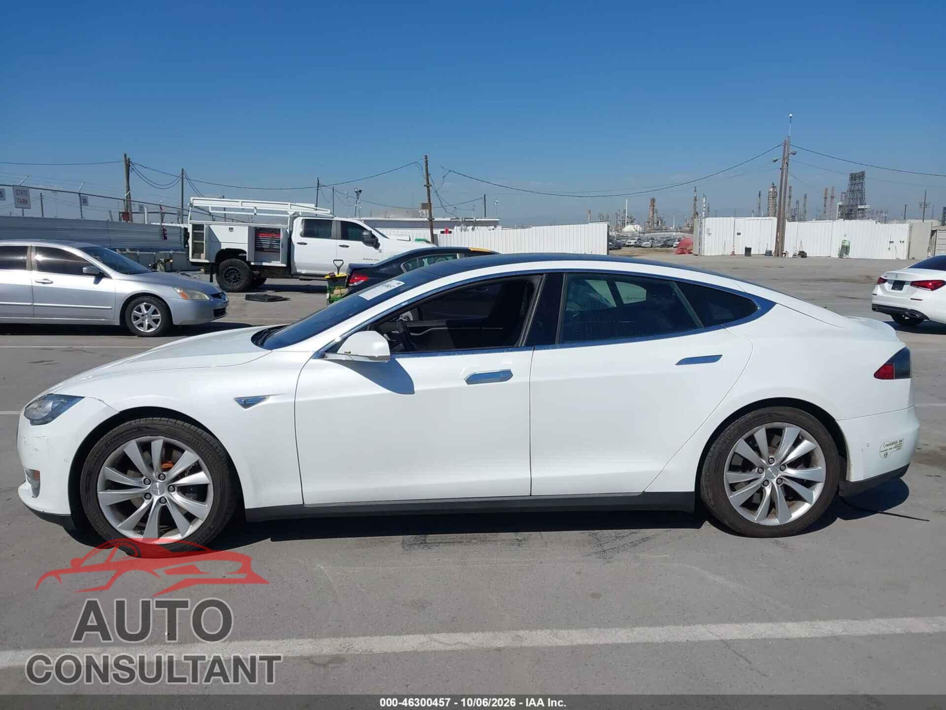 TESLA MODEL S 2015 - 5YJSA1E14FF112288